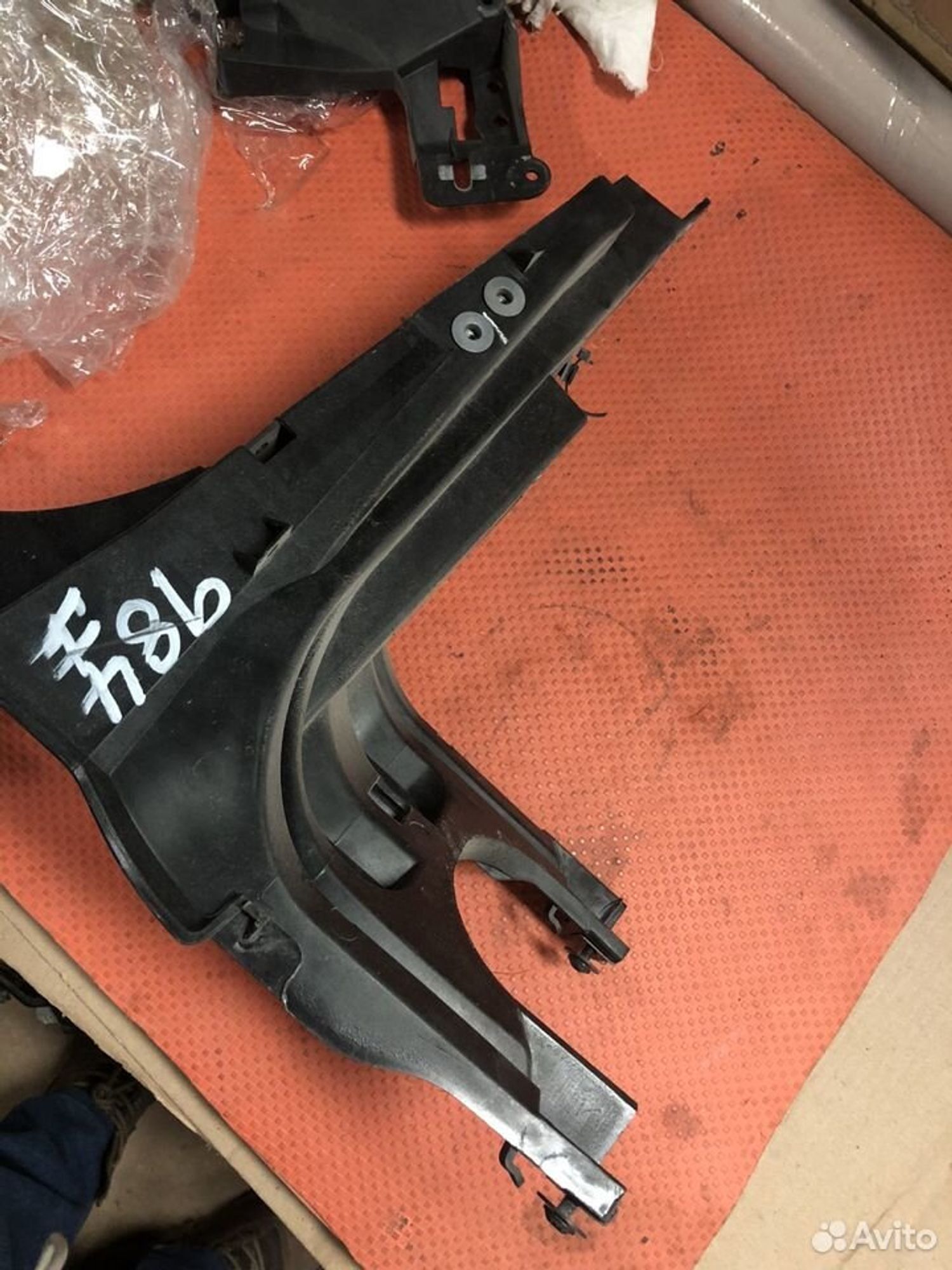 Кронштейн крыла BMW X5 E70 2008, 2500 рублей, Москва