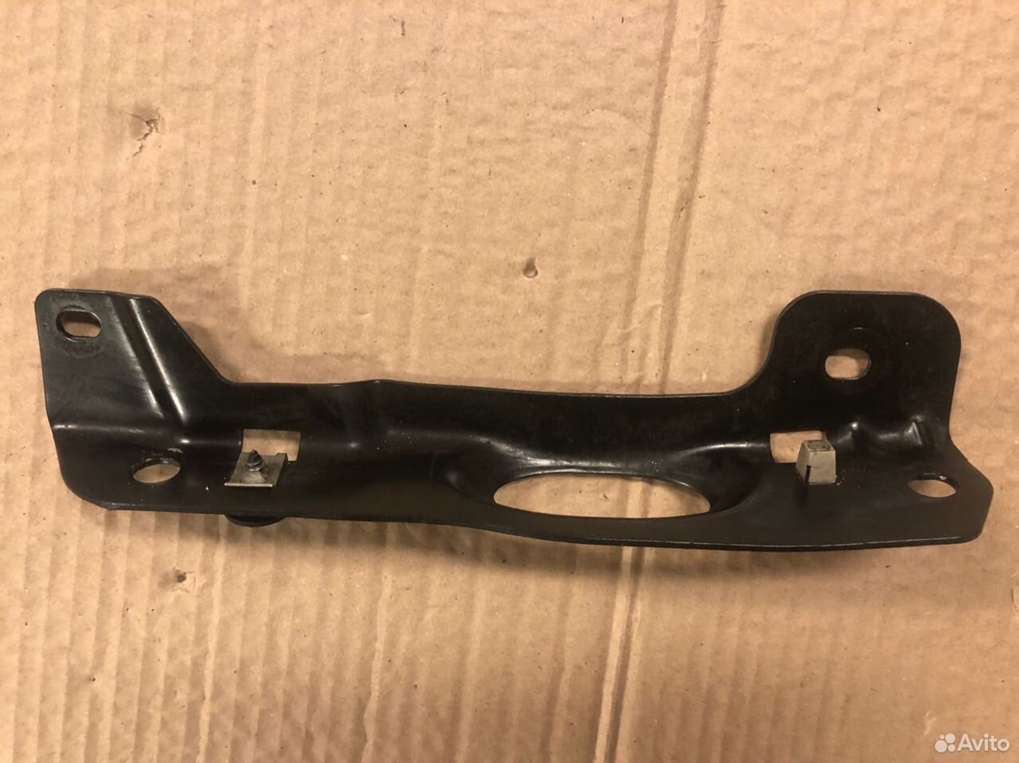 Кронштейн бачка стеклоомывателя BMW E60, 1000 рублей, Москва