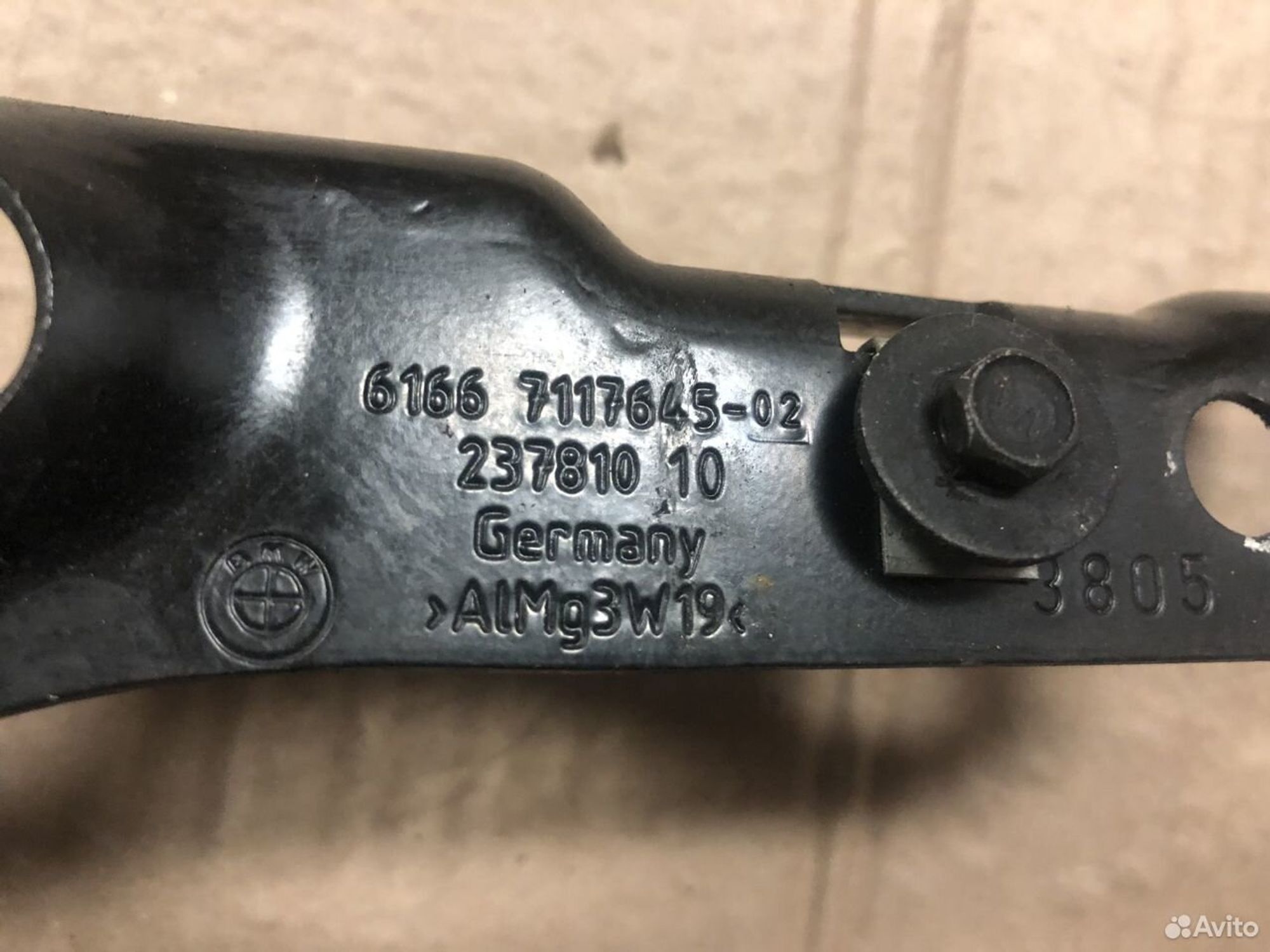 Кронштейн бачка стеклоомывателя BMW E60, 1000 рублей, Москва