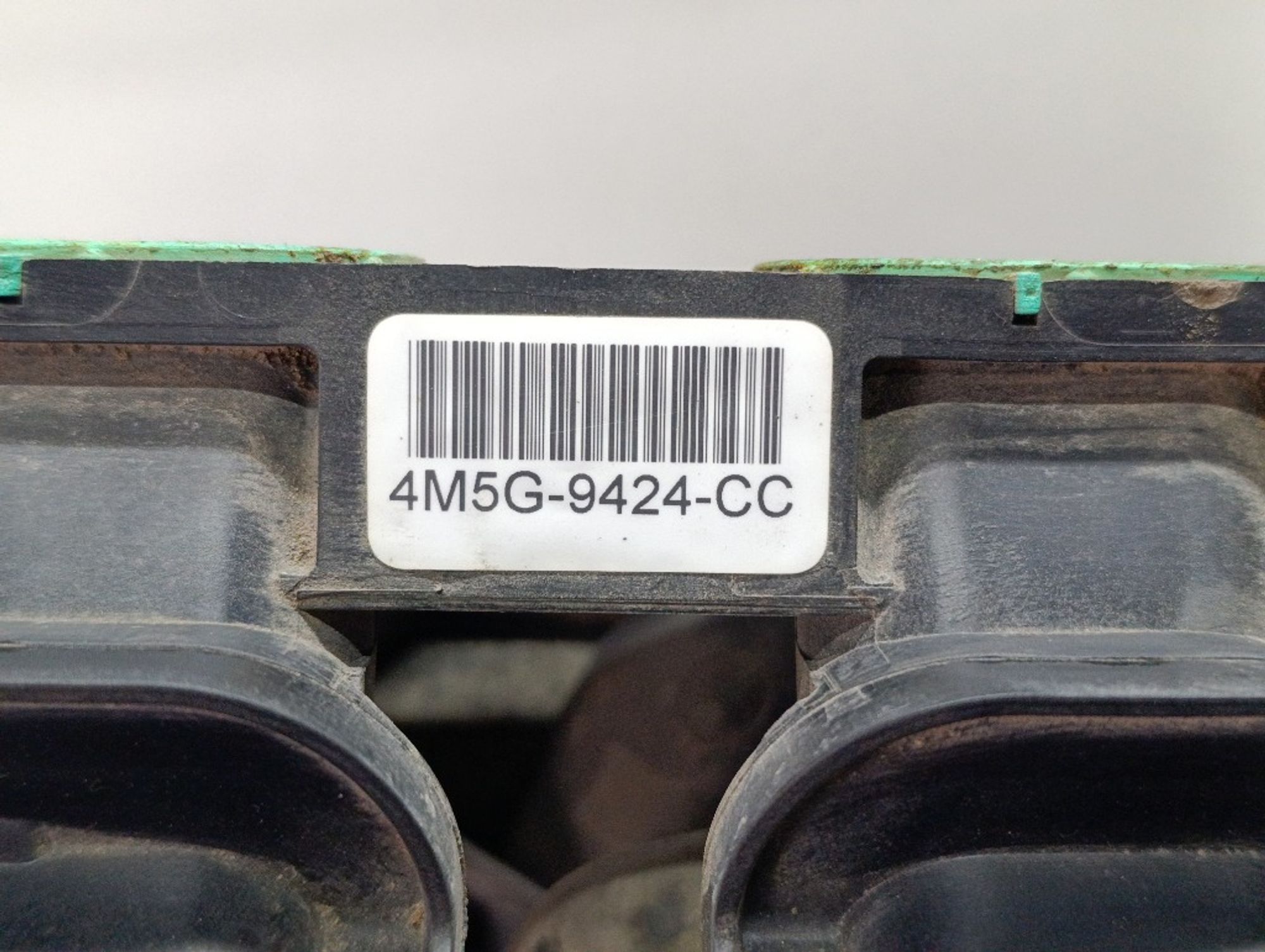 https://ycs.partsauto.market/partsauto-images/thmbs/5822255e6d2fcd0a961fb55335a0cf72/033f94551f8ecc9f7214171786b5525b/d4e8f41ca6102d1893e74c21480ca3ef.jpg