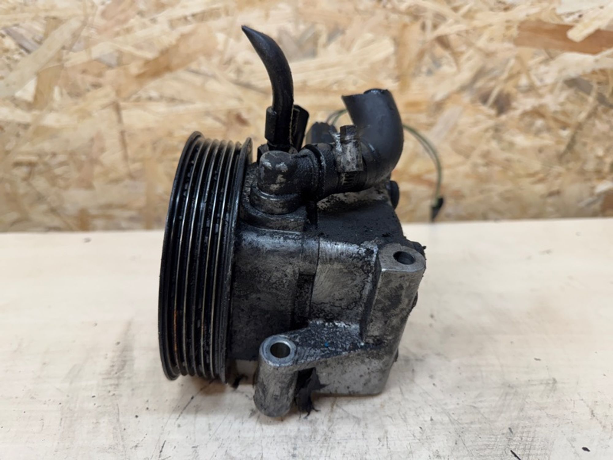 https://ycs.partsauto.market/partsauto-images/thmbs/5822255e6d2fcd0a961fb55335a0cf72/08889eaa699628947b115bd68ee28b1e/e9adcf59bfbf6eeb50805ed7e80e6466.jpg