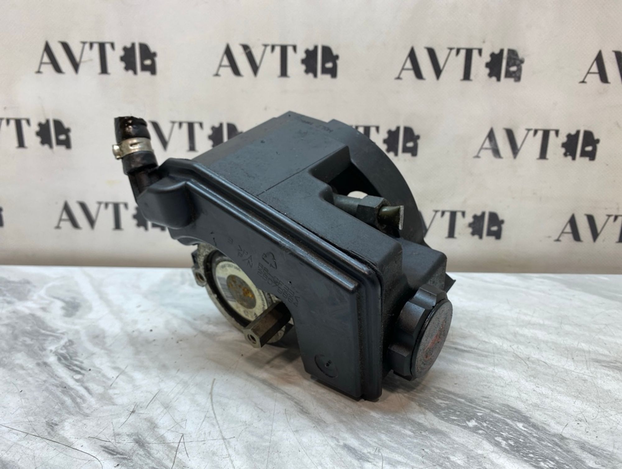 https://ycs.partsauto.market/partsauto-images/thmbs/5822255e6d2fcd0a961fb55335a0cf72/198879aaff8b54f9017cdeb9e1f72c14/3f62fdb5d45812f7a5efcabedfd58f1a.jpg