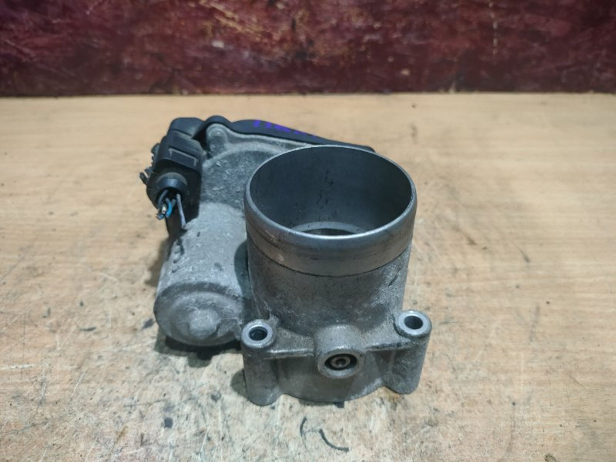 https://ycs.partsauto.market/partsauto-images/thmbs/5822255e6d2fcd0a961fb55335a0cf72/2e6f3084b96240665763a6d5ca60c0b1/b814ec815cf006ee2598d22d2d686081.jpg