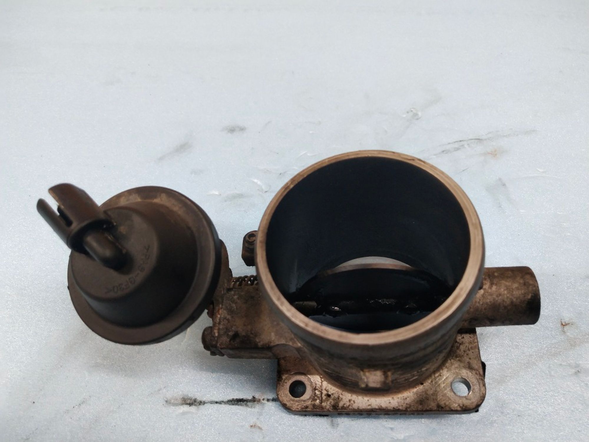 https://ycs.partsauto.market/partsauto-images/thmbs/5822255e6d2fcd0a961fb55335a0cf72/34ab7caa1e381ab1ed9a88be3429e89d/67965d3261502ed9c9590b1fbab98edb.jpg