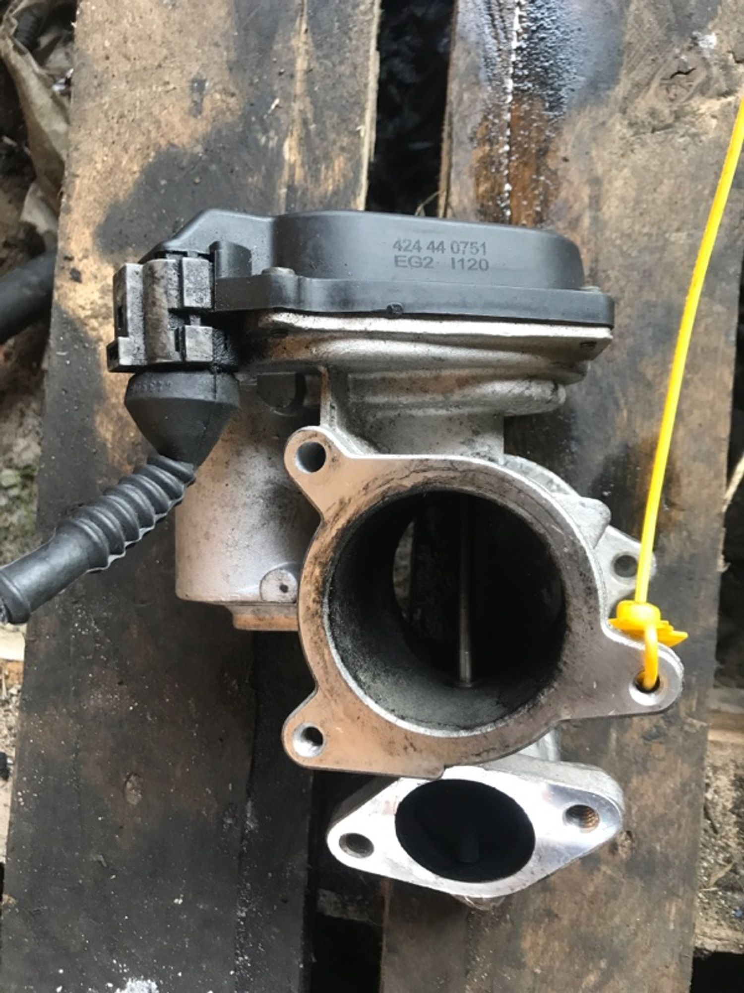 https://ycs.partsauto.market/partsauto-images/thmbs/5822255e6d2fcd0a961fb55335a0cf72/40bb881f4b367ced8d8d51eb60cb055d/94cdc1455e3370d998683dd06eca04d2.jpg