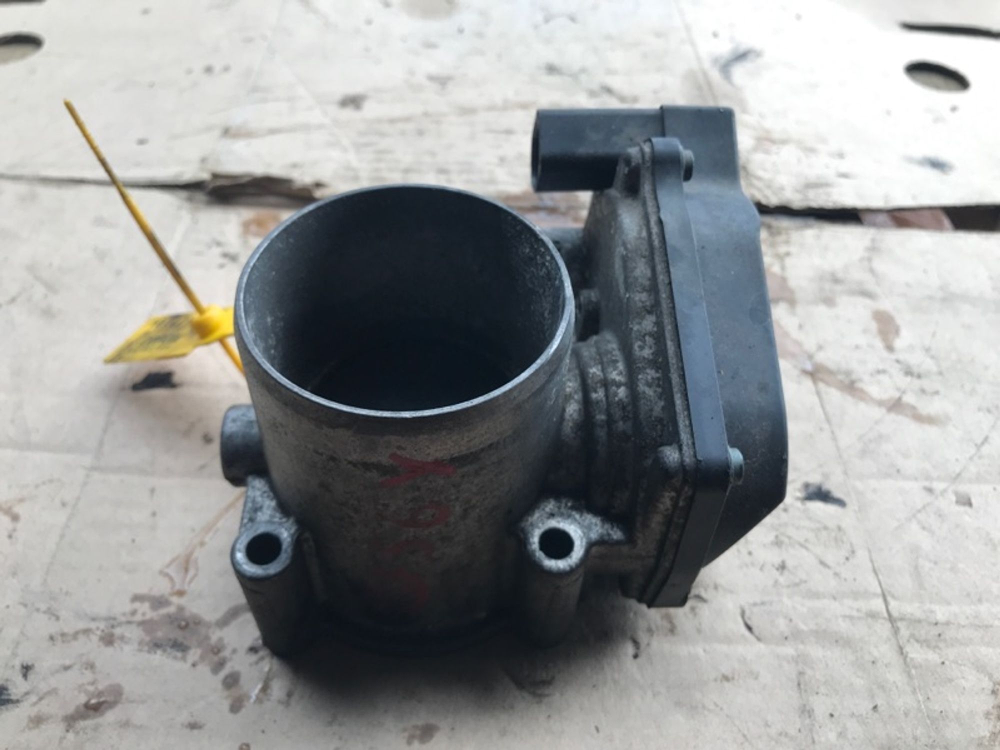 https://ycs.partsauto.market/partsauto-images/thmbs/5822255e6d2fcd0a961fb55335a0cf72/5c350d96794dab8450dc06528cce94ec/7183761b28226eb06072d09bb55e5d49.jpg