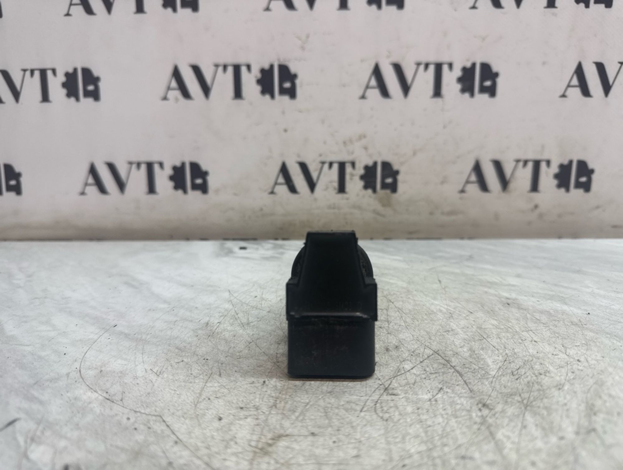 https://ycs.partsauto.market/partsauto-images/thmbs/5822255e6d2fcd0a961fb55335a0cf72/5e4458b776f10113ce60c5e573a81664/b40114fc784ef4abe9df96c8027d964b.jpg