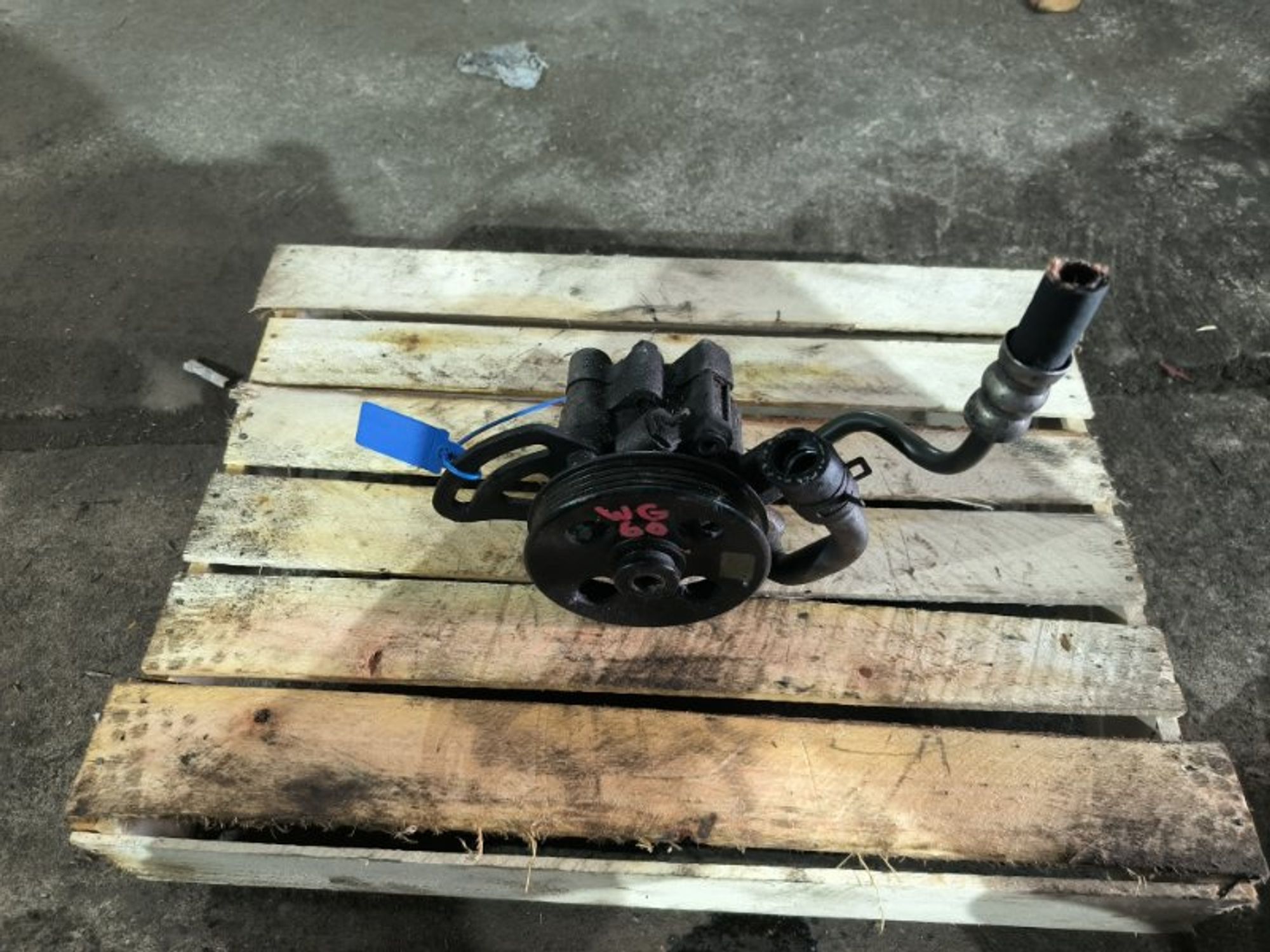 https://ycs.partsauto.market/partsauto-images/thmbs/5822255e6d2fcd0a961fb55335a0cf72/60bce0691f1b81971859797a0a2cdf88/63355426e06da6ec62ad77a440a76e5e.jpg