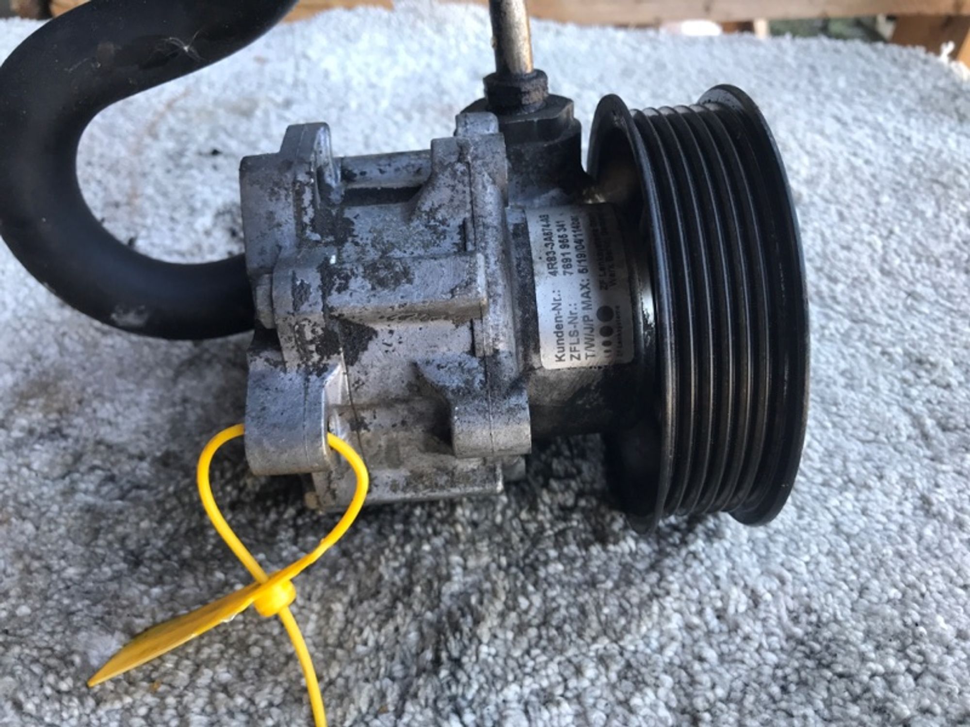 https://ycs.partsauto.market/partsauto-images/thmbs/5822255e6d2fcd0a961fb55335a0cf72/62c9c1fcc5373897367aa9d61e0cf7fa/b26e11bee518cb2c9d37b5907794a24a.jpg