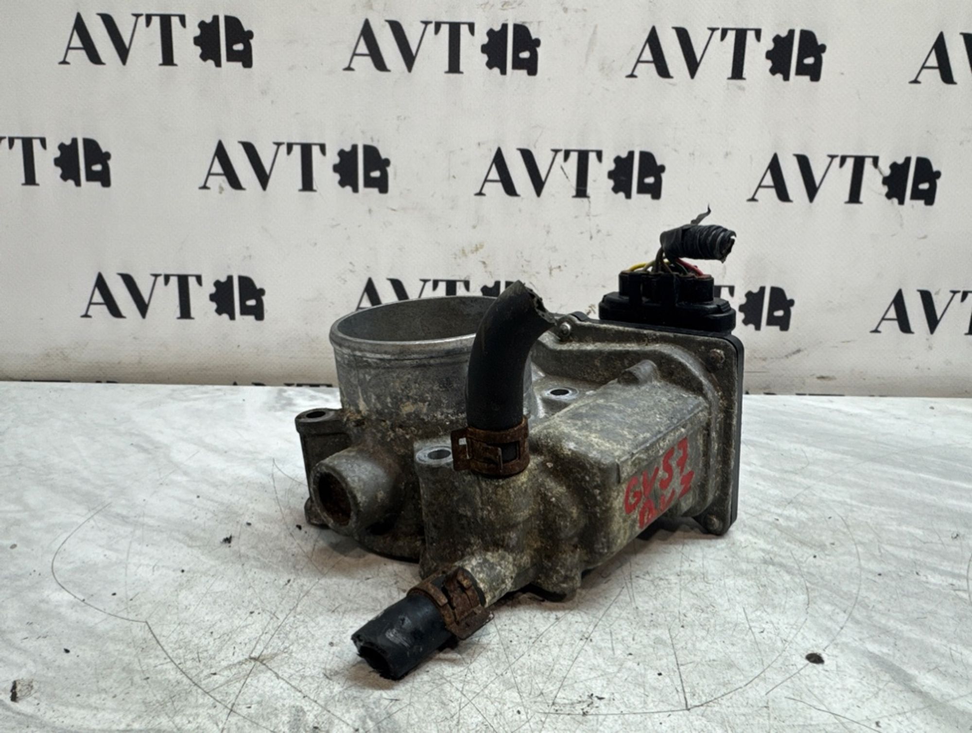 https://ycs.partsauto.market/partsauto-images/thmbs/5822255e6d2fcd0a961fb55335a0cf72/66da5ef74a872f8337266f73824d7cb0/5470a4d8bd7b862c8c499170e0ca682e.jpg