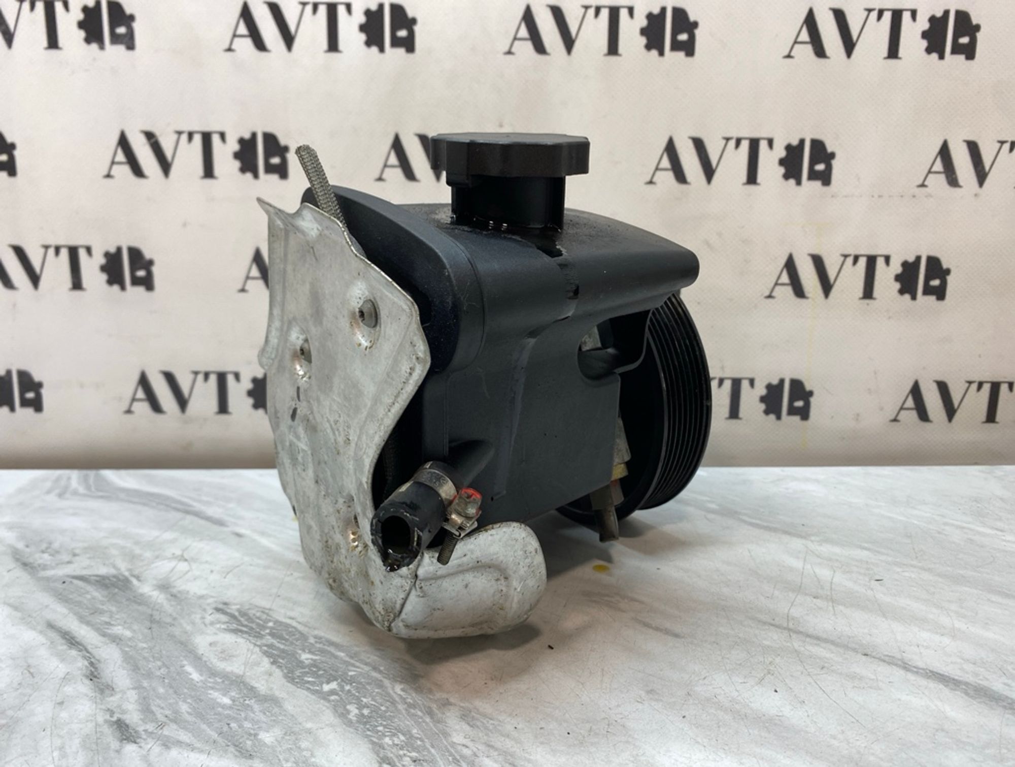 https://ycs.partsauto.market/partsauto-images/thmbs/5822255e6d2fcd0a961fb55335a0cf72/8eab85d9d8d18e6ef9c285b56392d716/01c81ea9e68d76ad3a4ad0cb1e8b3efc.jpg