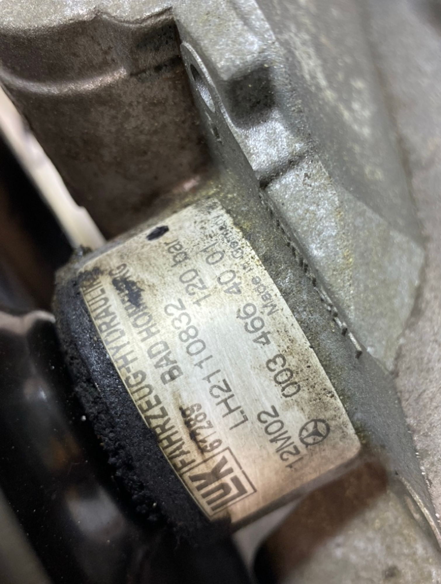 https://ycs.partsauto.market/partsauto-images/thmbs/5822255e6d2fcd0a961fb55335a0cf72/8eab85d9d8d18e6ef9c285b56392d716/6399f78f01ed8bee40db53b913a421a2.jpg