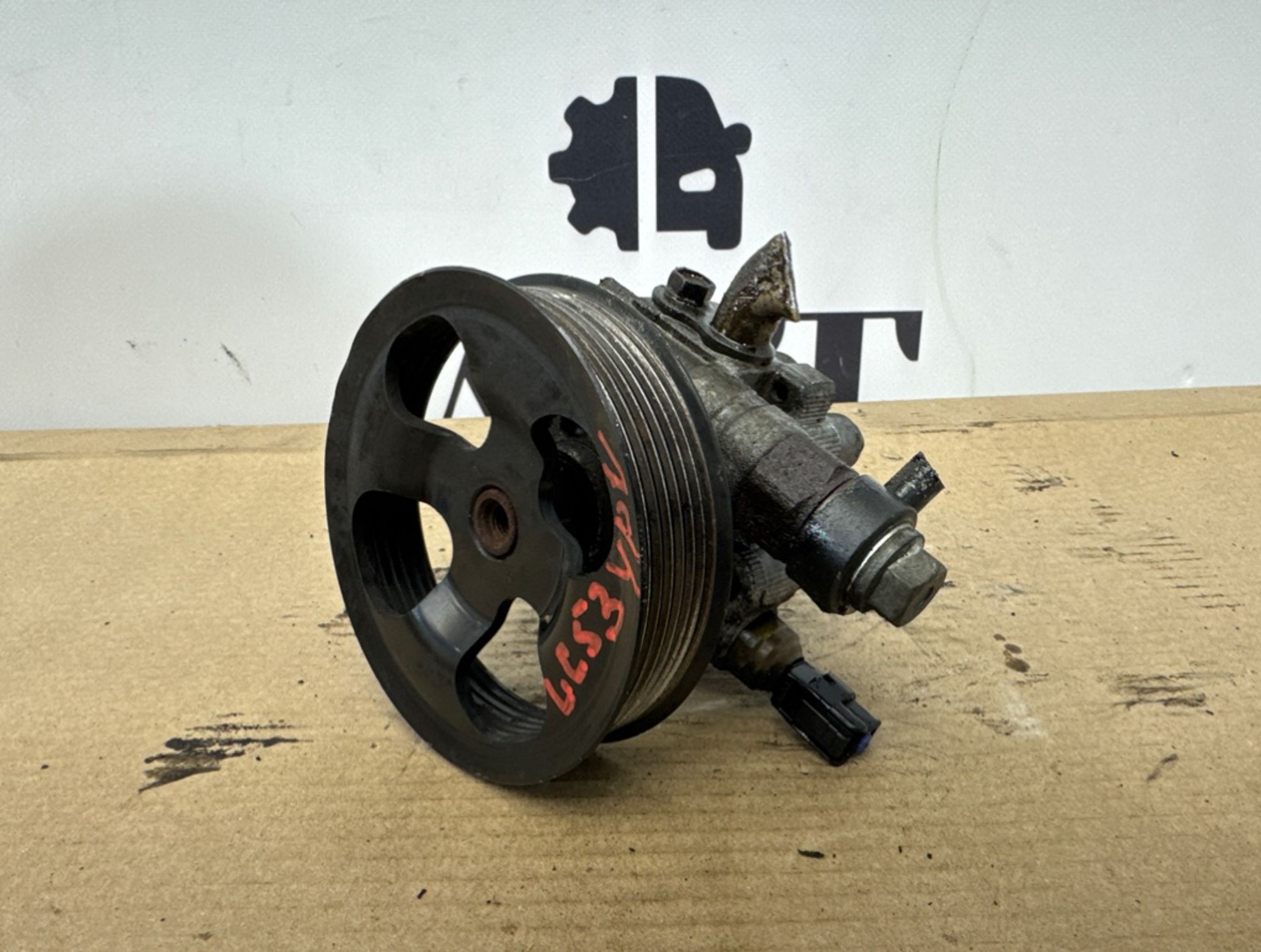 https://ycs.partsauto.market/partsauto-images/thmbs/5822255e6d2fcd0a961fb55335a0cf72/acccebb787c2dd8007fd9170e40a90f5/5c3d19c77332dca0b98416918f37f2b5.jpg