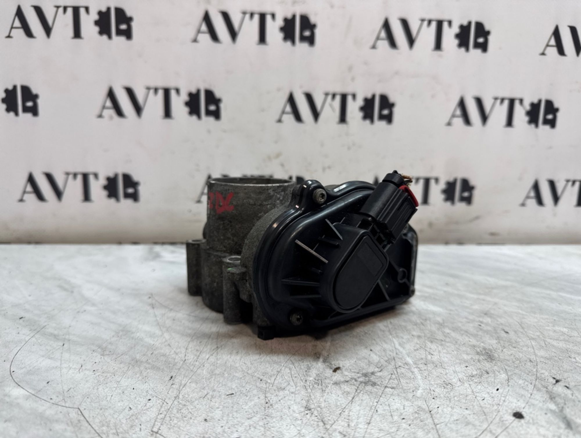 https://ycs.partsauto.market/partsauto-images/thmbs/5822255e6d2fcd0a961fb55335a0cf72/db1fb455043733a41832c2b96614cee3/44d2acb9e2280d9617221558943574c6.jpg