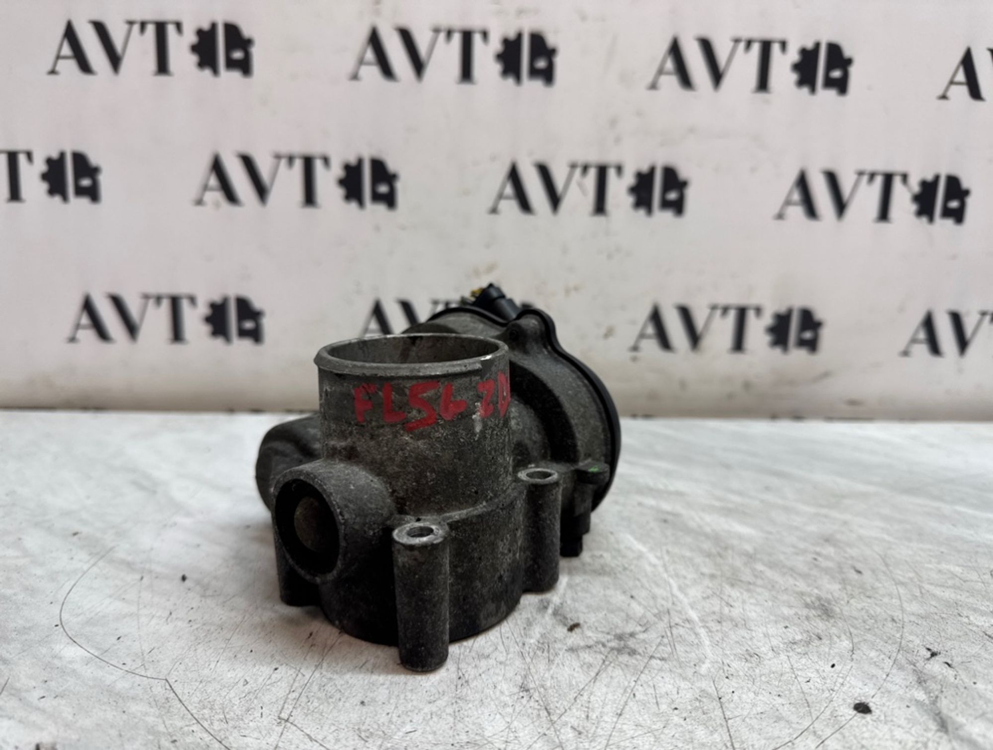 https://ycs.partsauto.market/partsauto-images/thmbs/5822255e6d2fcd0a961fb55335a0cf72/db1fb455043733a41832c2b96614cee3/ef35bc816b5b786bb419cd8fb2a34e56.jpg