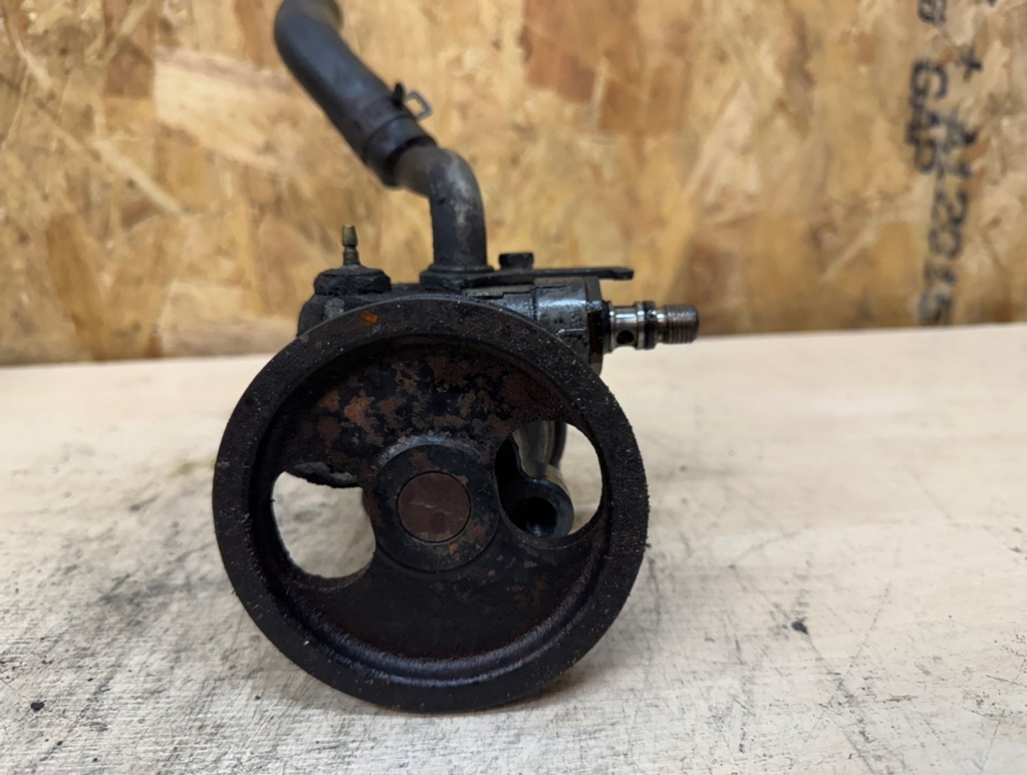https://ycs.partsauto.market/partsauto-images/thmbs/5822255e6d2fcd0a961fb55335a0cf72/fc8b0dfa0a4256d70760a74c745813ad/7ad8a64365e2765c1c56bf9b6da013d6.jpg