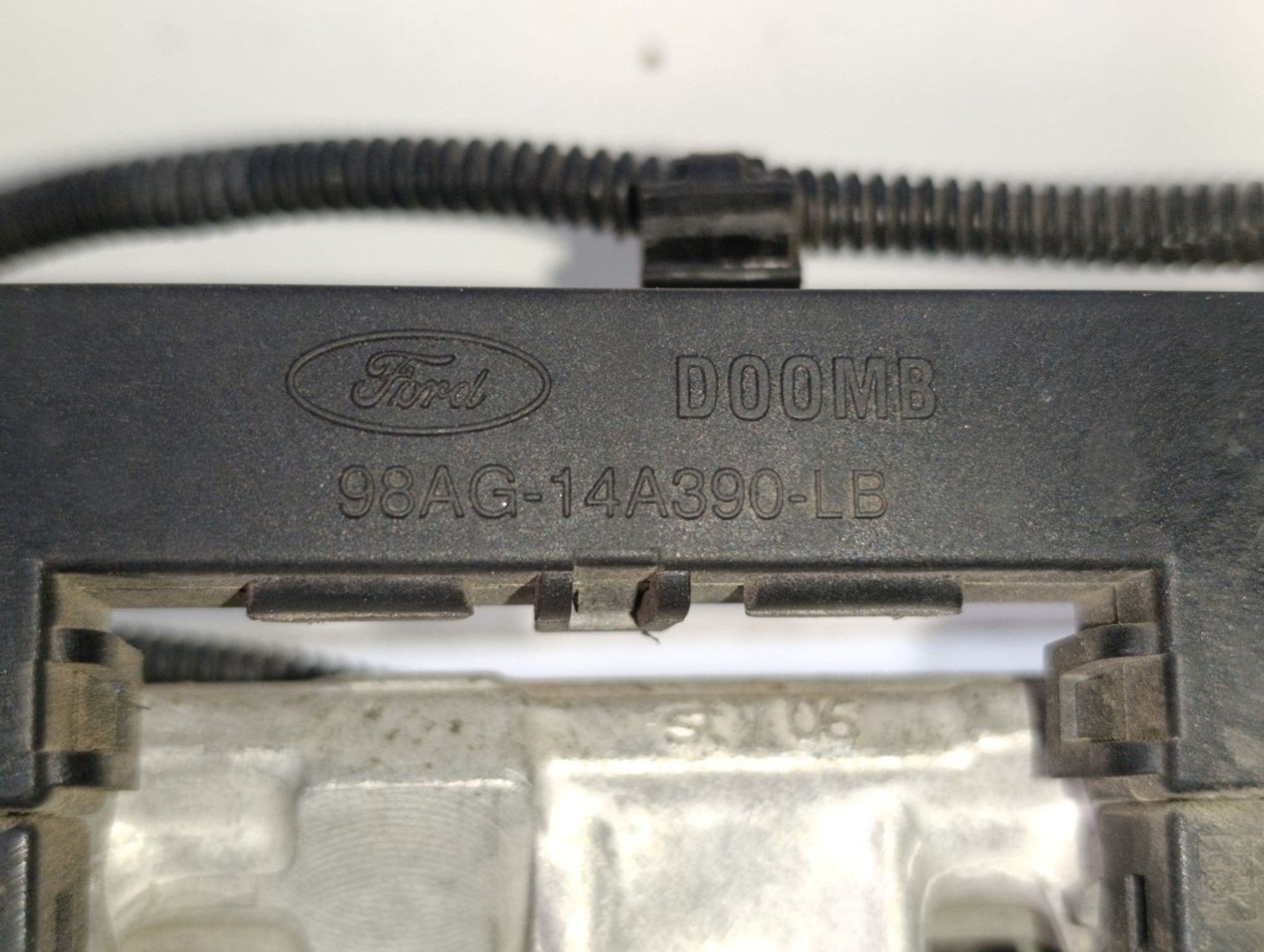 https://ycs.partsauto.market/partsauto-images/thmbs/5822255e6d2fcd0a961fb55335a0cf72/ffd212e0b1a0dbe92776978a5620119c/60328f7b5df17247623c0d5e6f1647bb.jpg