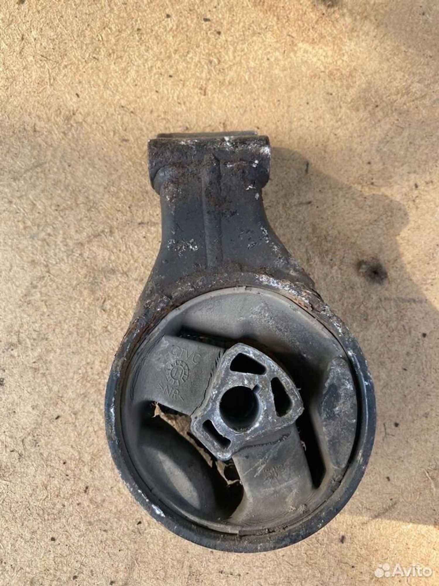 https://ycs.partsauto.market/partsauto-images/thmbs/6159eaeefb82bc934c2c91beb06c303d/542b40af1245ddec80487caae07319f3/eab9c29f2a6a0bf0b04a6741aabee2eb.jpg