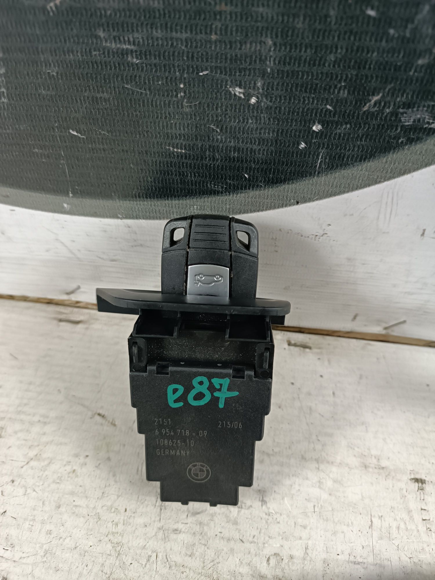 https://ycs.partsauto.market/partsauto-images/thmbs/72ad5fba4727bffbc6ea9a8c61494201/parts/e59a0c3c-536e-5104-bc05-8daa963a9834_2700e463f15a6f40bd8f09987781ee24.jpg