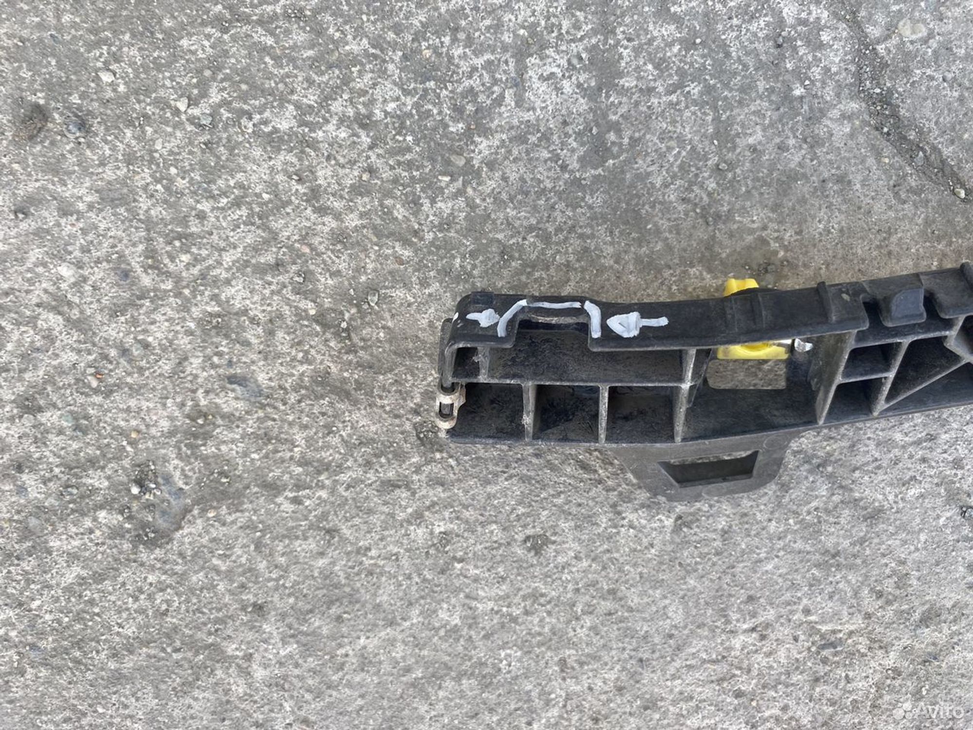 Кронштейн бампера задний левый Киа Рио 4 17, 300 рублей, Челябинск