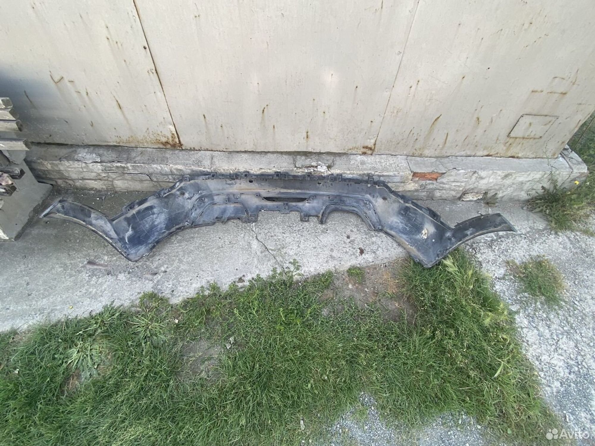 Юбка заднего бампера Лада Веста SW Cross, 1500 рублей, Челябинск