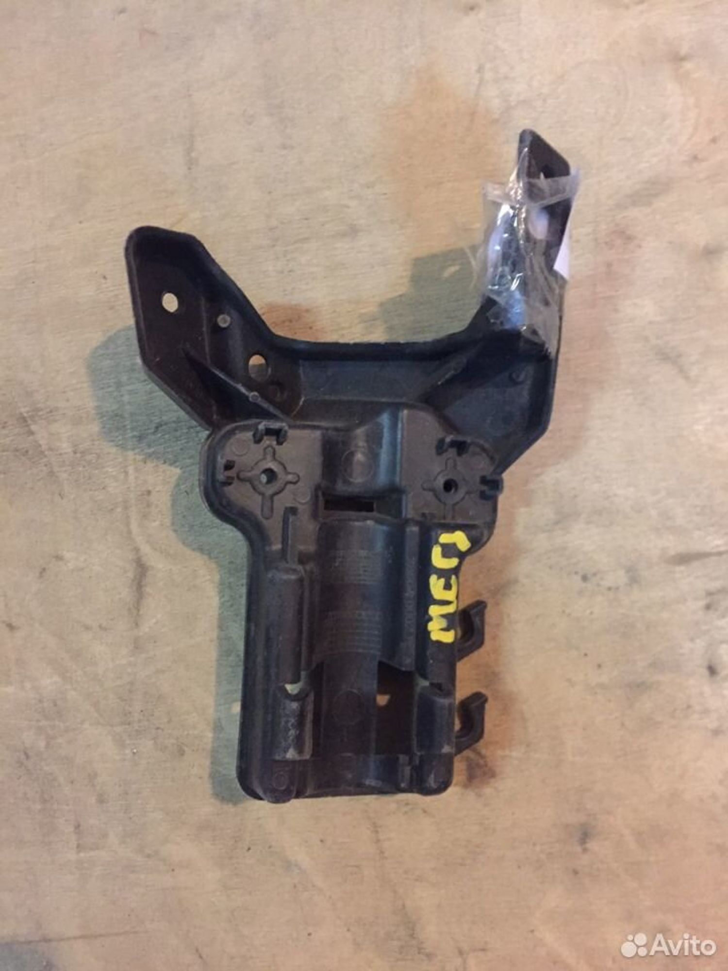 Кронштейн форсунки омывателя фары Рено Флюенс, 400 рублей, Челябинск