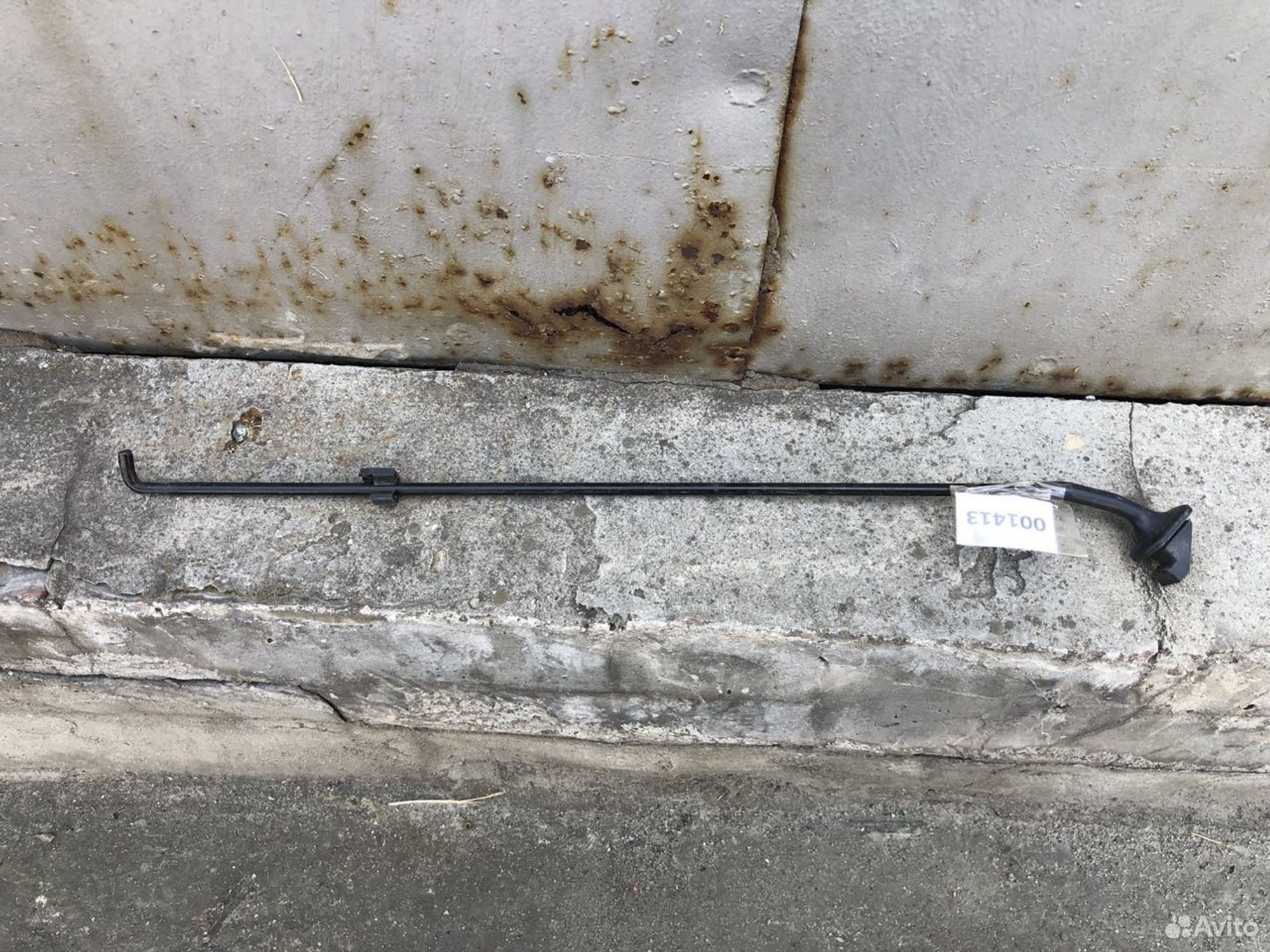 Упор капота Киа Рио, 500 рублей, Челябинск