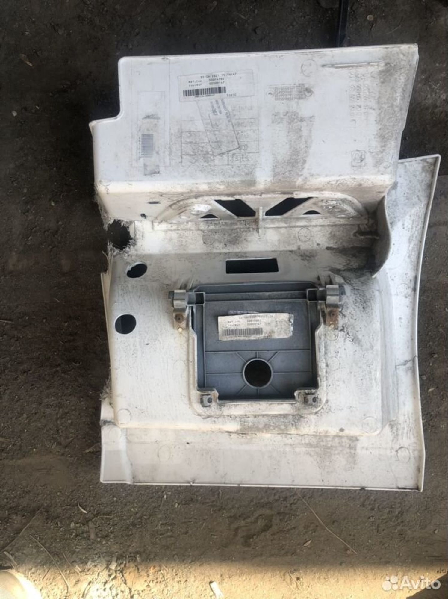 Корпус подножки правый Мерседес Актрос 2013, 3500 рублей, Челябинск