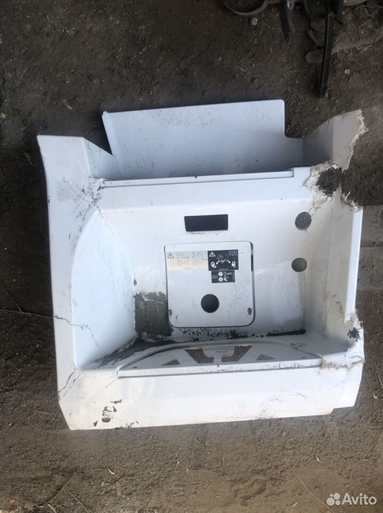 Корпус подножки правый Мерседес Актрос 2013, 3500 рублей, Челябинск