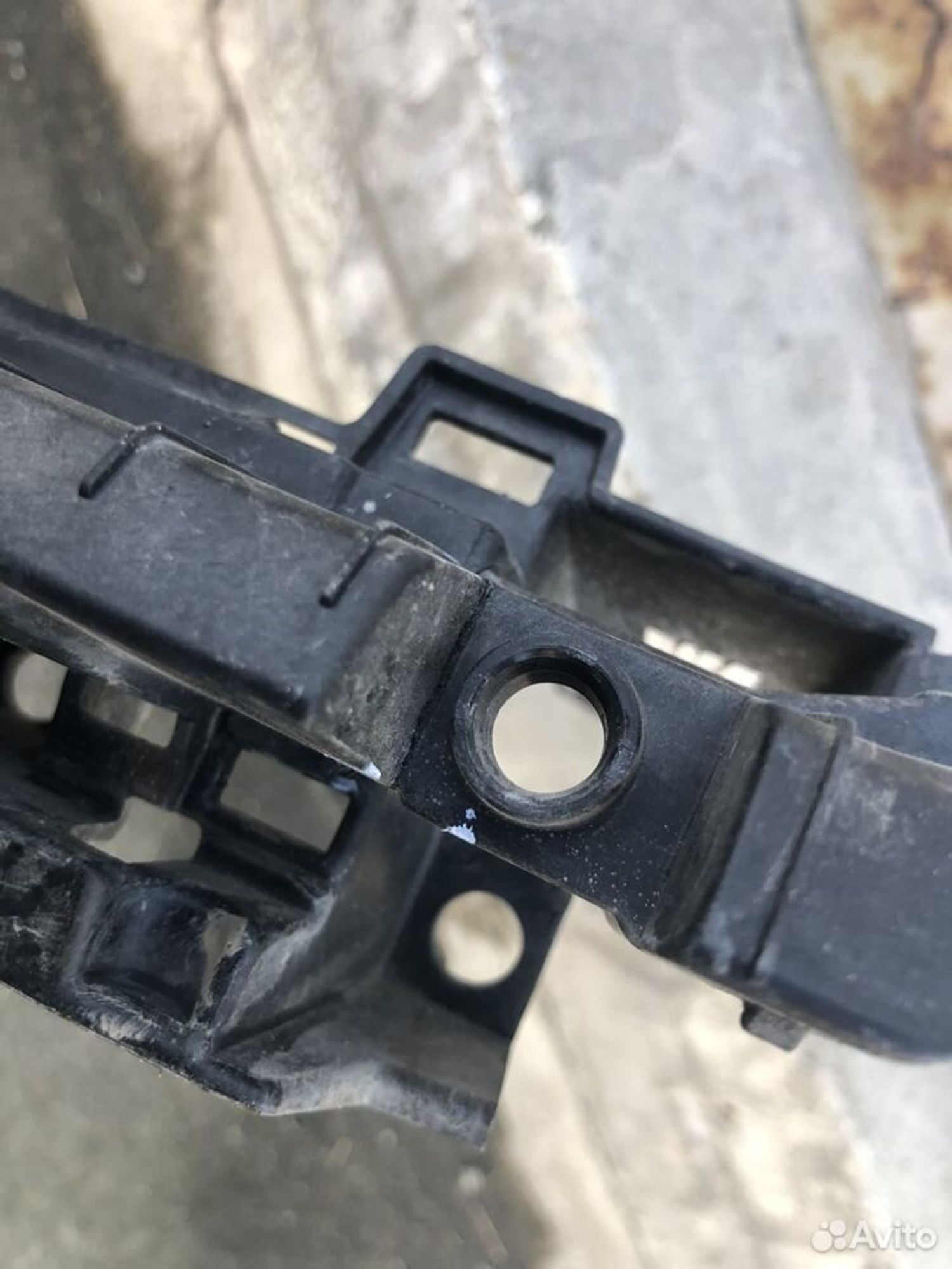 Кронштейн решетки радиатора Киа Селтос 19, 600 рублей, Челябинск