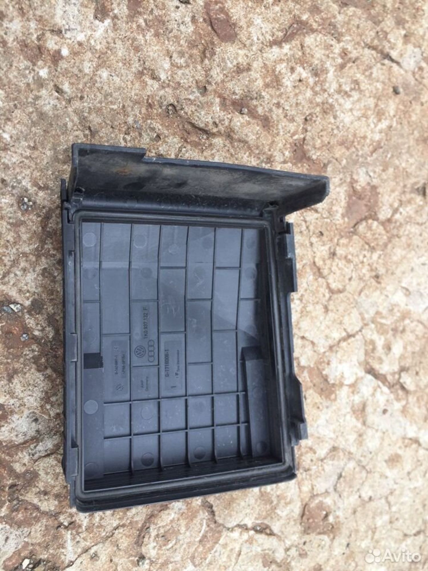 Крышка блока предохрантелей Фольксваген Шкода Ауди, 1300 рублей, Челябинск