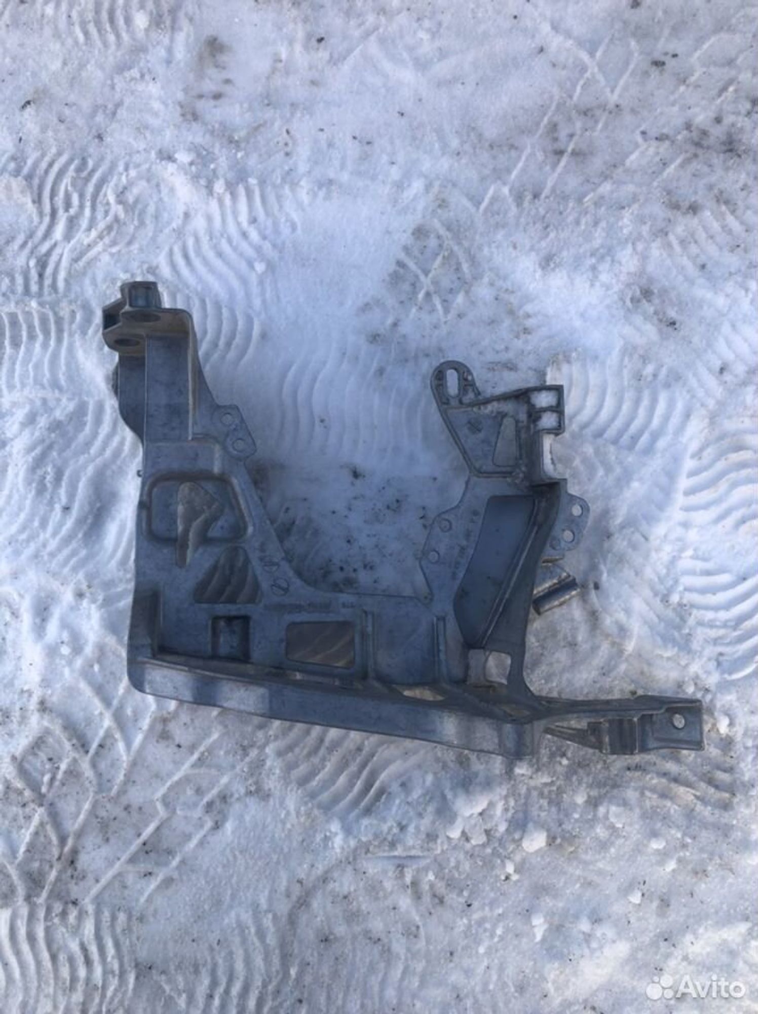 Кронштейн панели передней правый Мерседес С W205, 2500 рублей, Челябинск