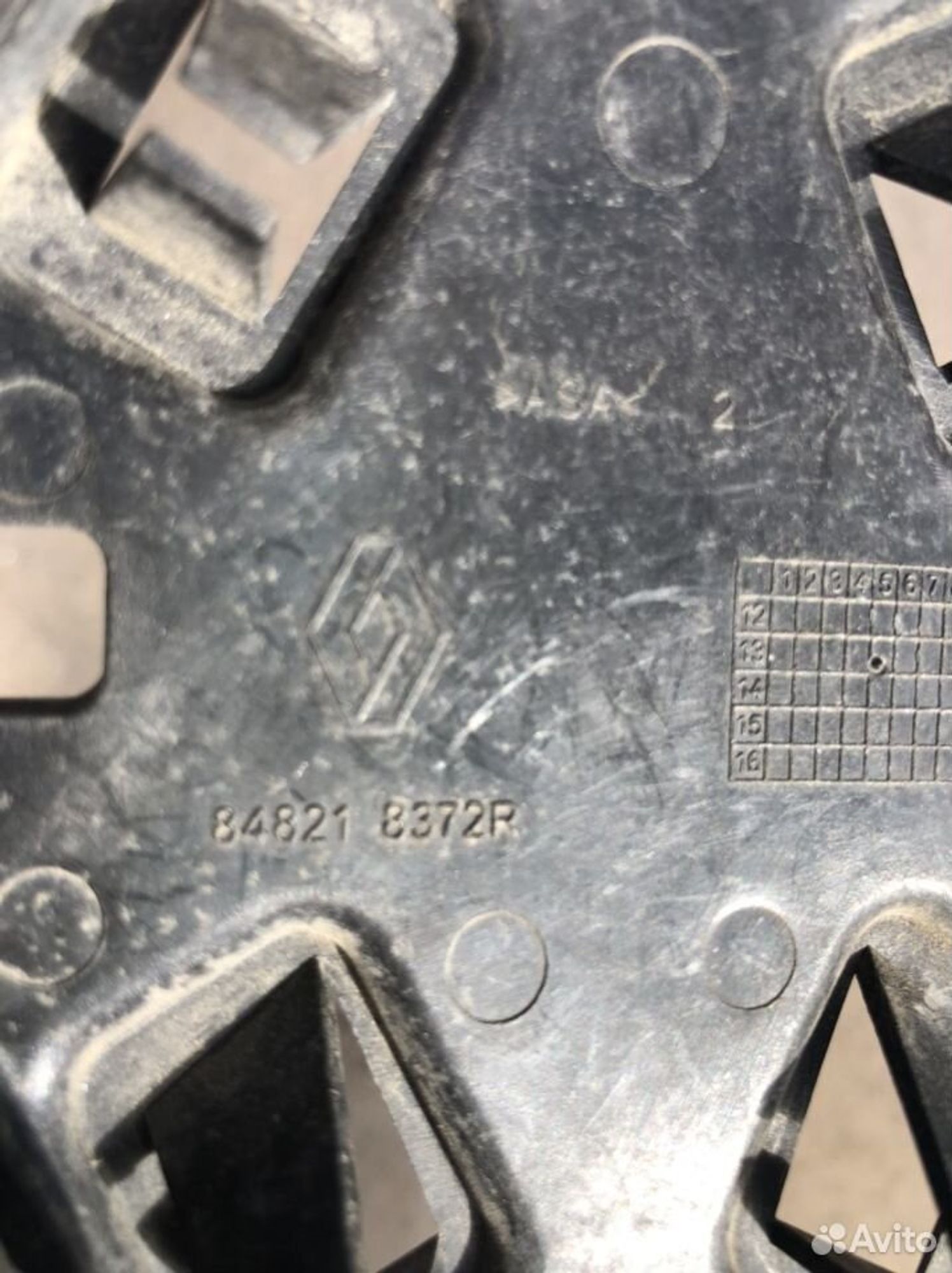 Вставка в эмблему Рено Дастер 12-15, 400 рублей, Челябинск