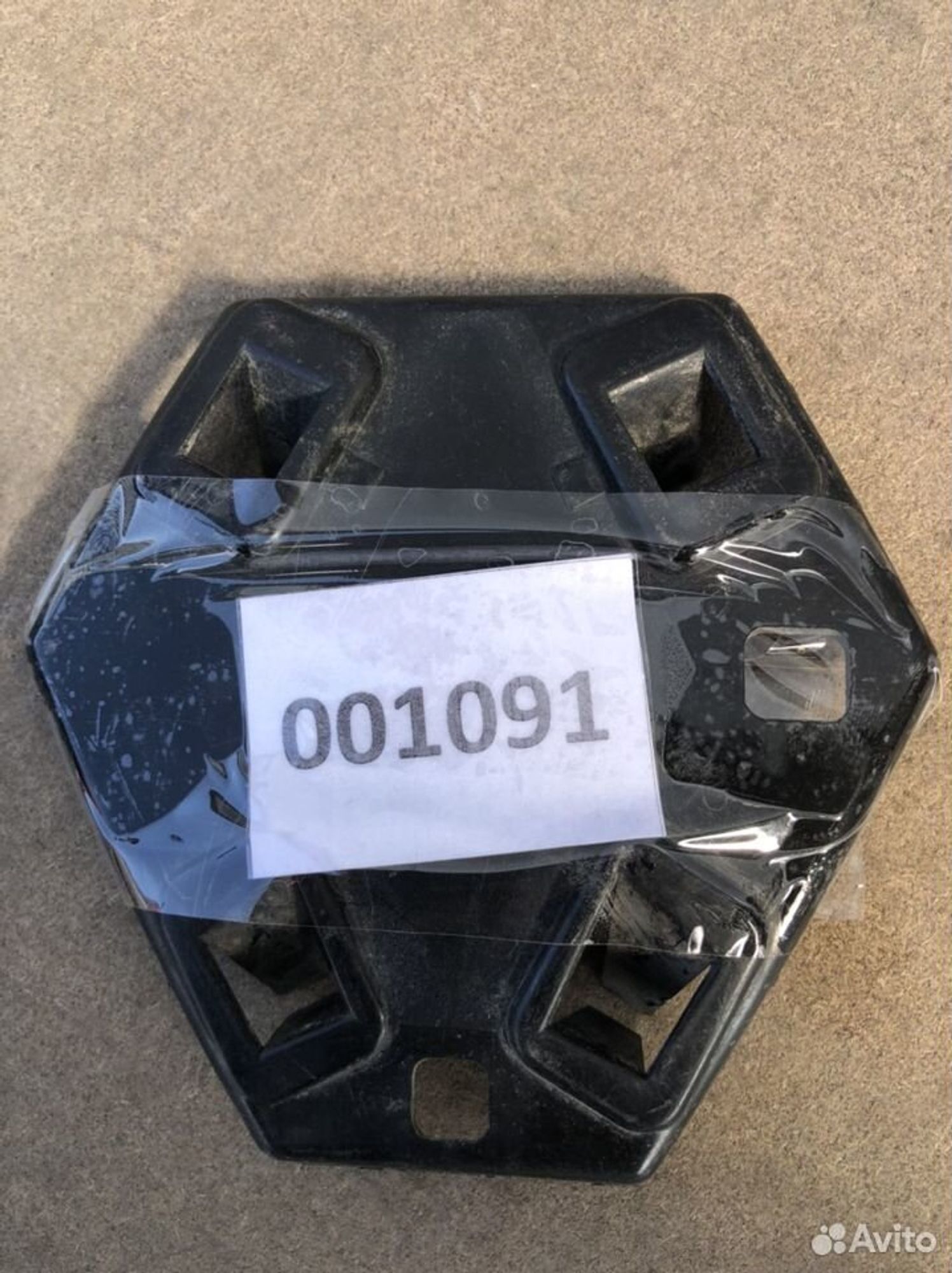 Вставка в эмблему Рено Дастер 12-15, 400 рублей, Челябинск