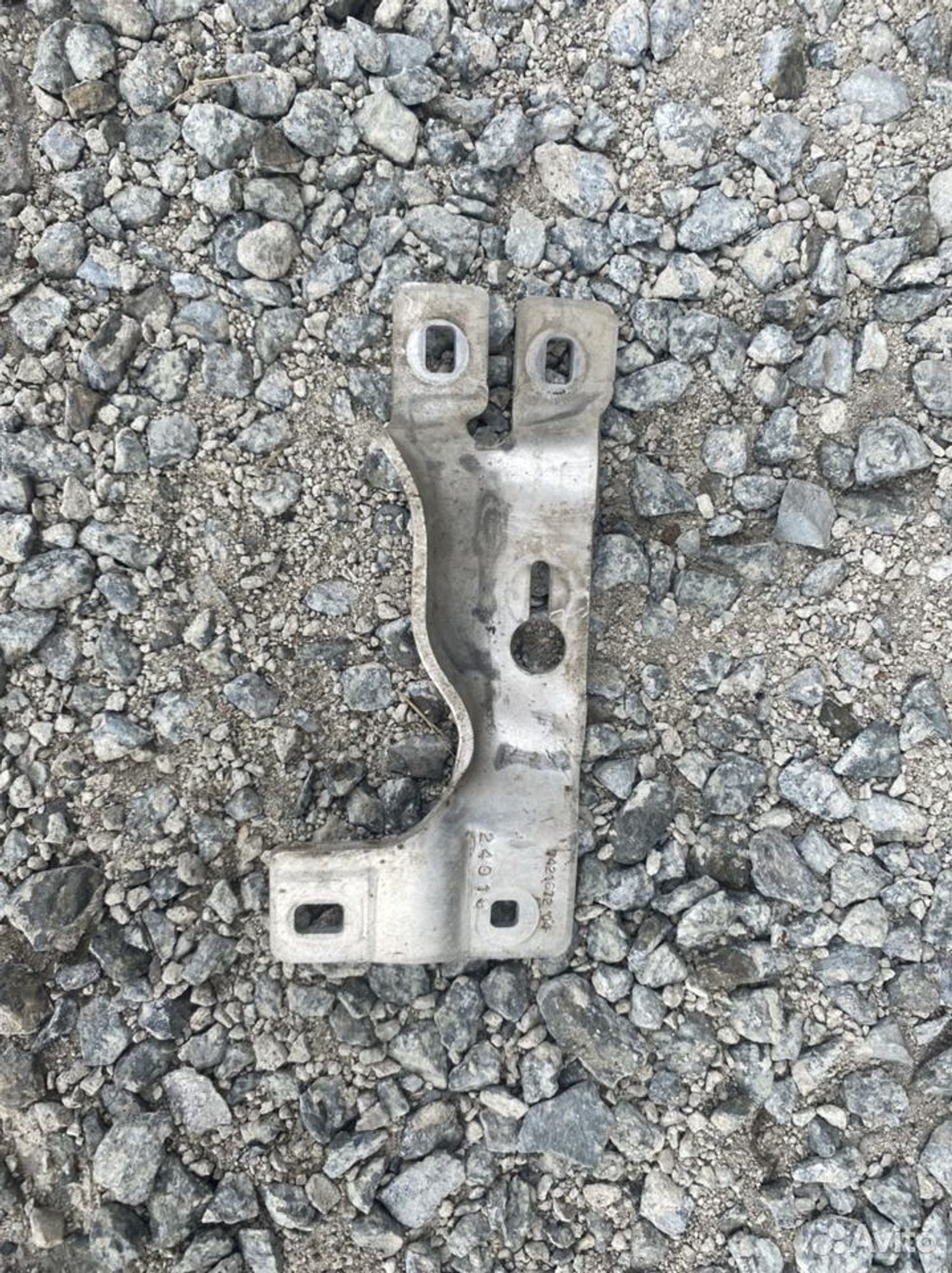 Кронштейн панели правый Бмв X7 2019-2023, 2000 рублей, Челябинск