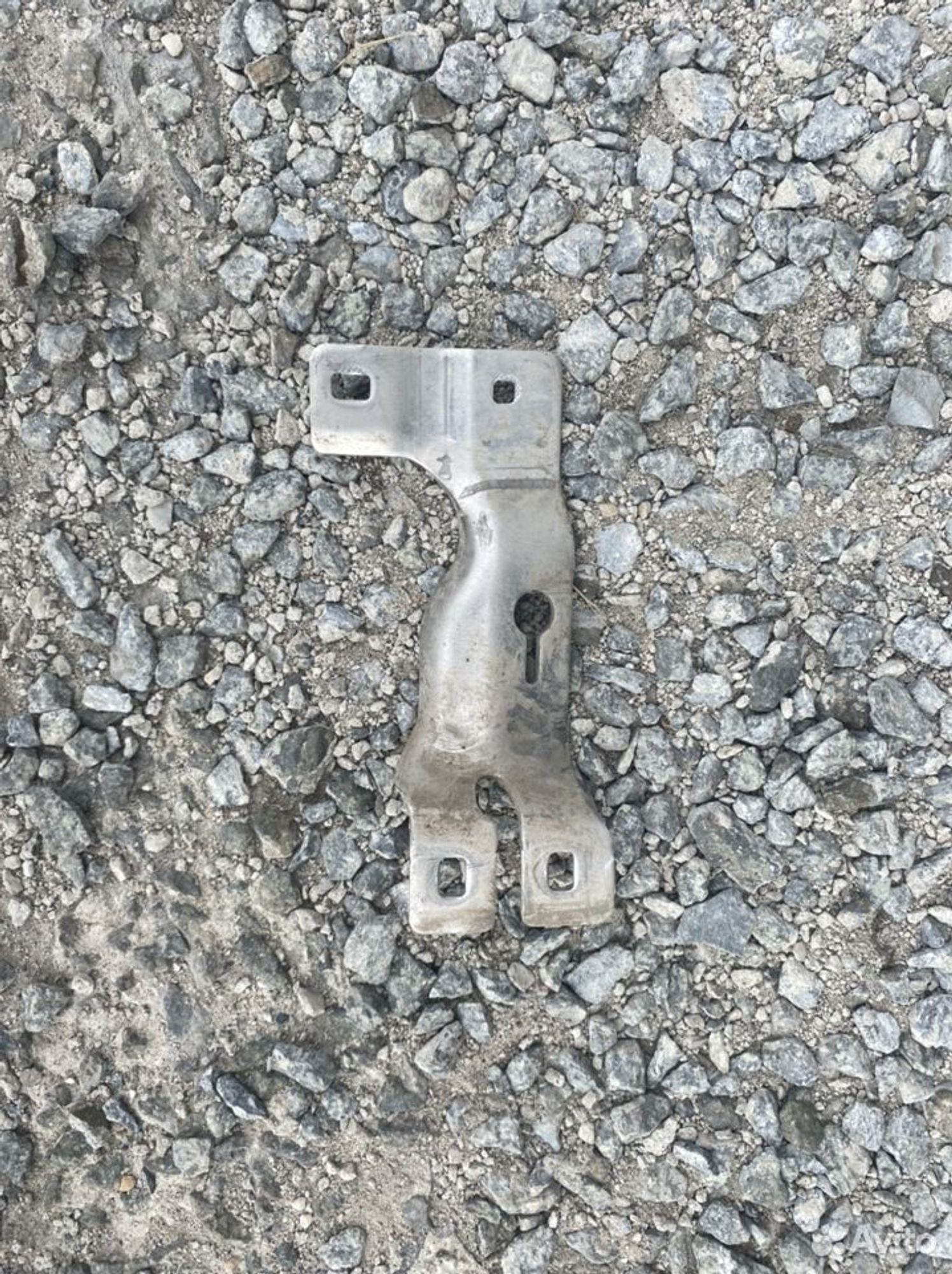 Кронштейн панели правый Бмв X7 2019-2023, 2000 рублей, Челябинск