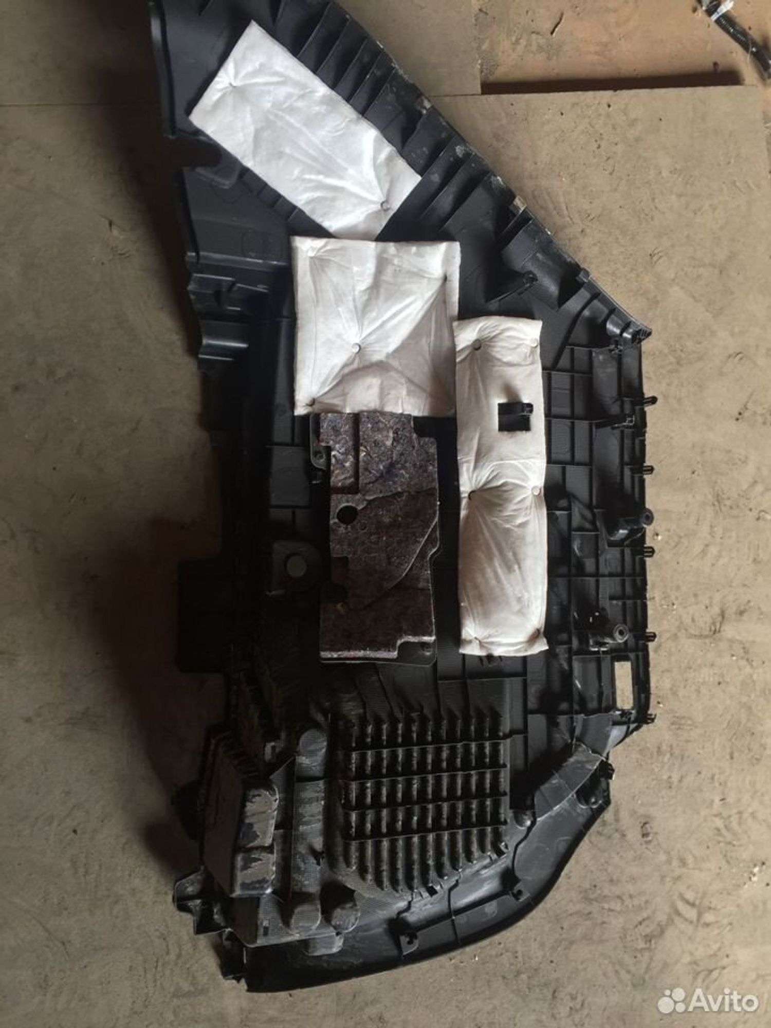 Обивка багажника заднего левого Toyota RAV4 v40, 4000 рублей, Челябинск