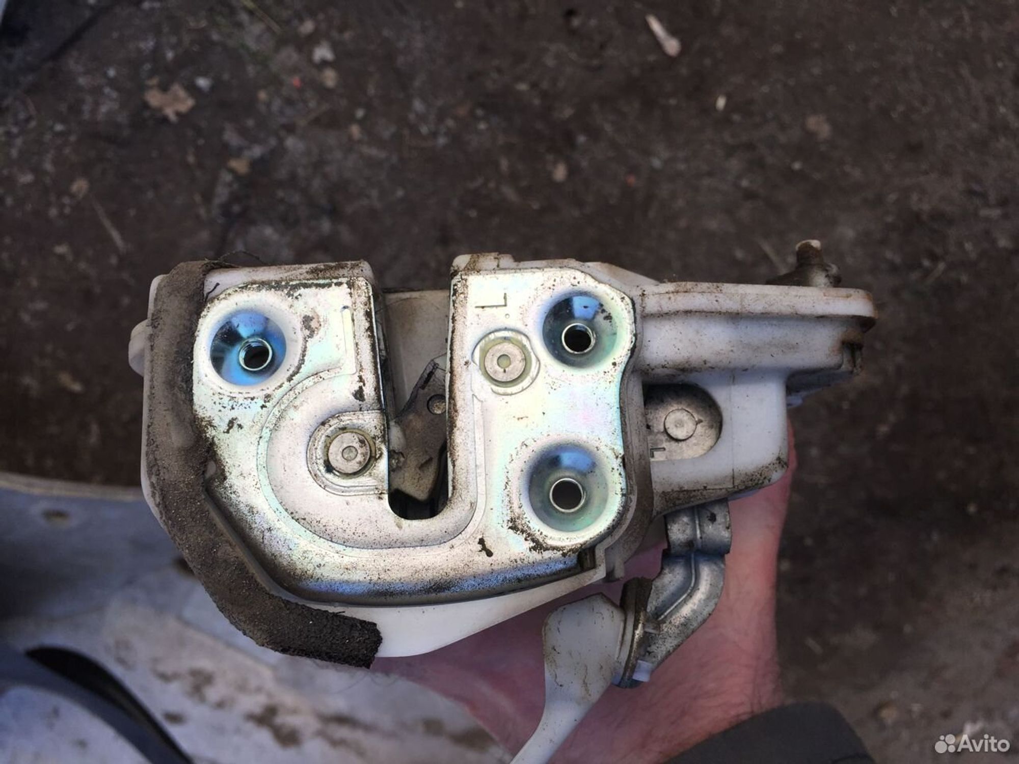 Замок задней левой двери Мазда 3 BL седан, 1500 рублей, Челябинск