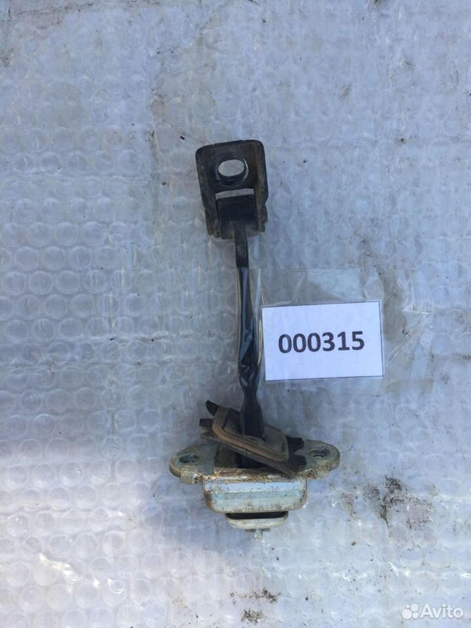 Ограничитль задней левой двери skoda octavia A5, 500 рублей, Челябинск