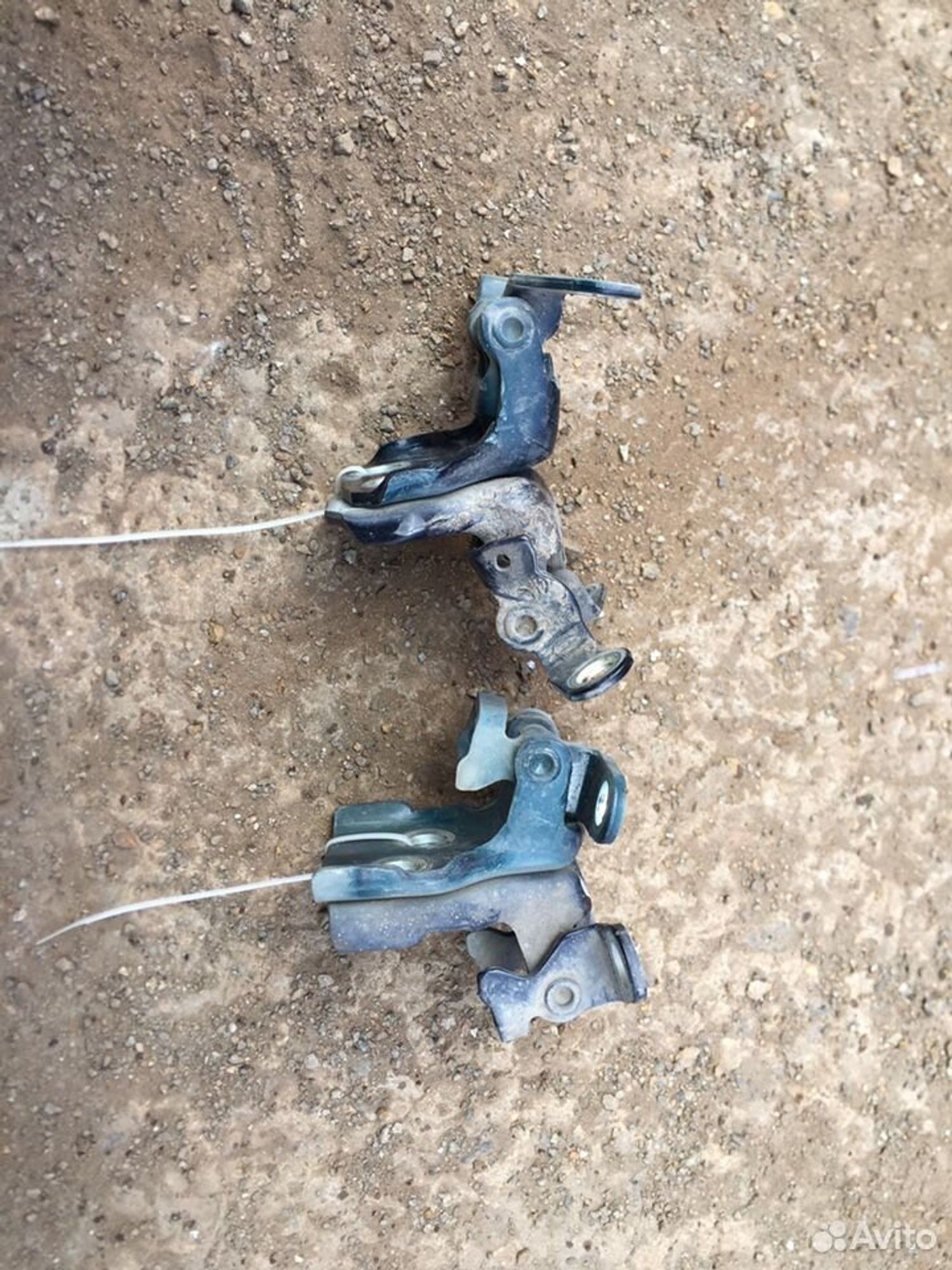 Петли двери левые Форд Фьюжн, 400 рублей, Челябинск