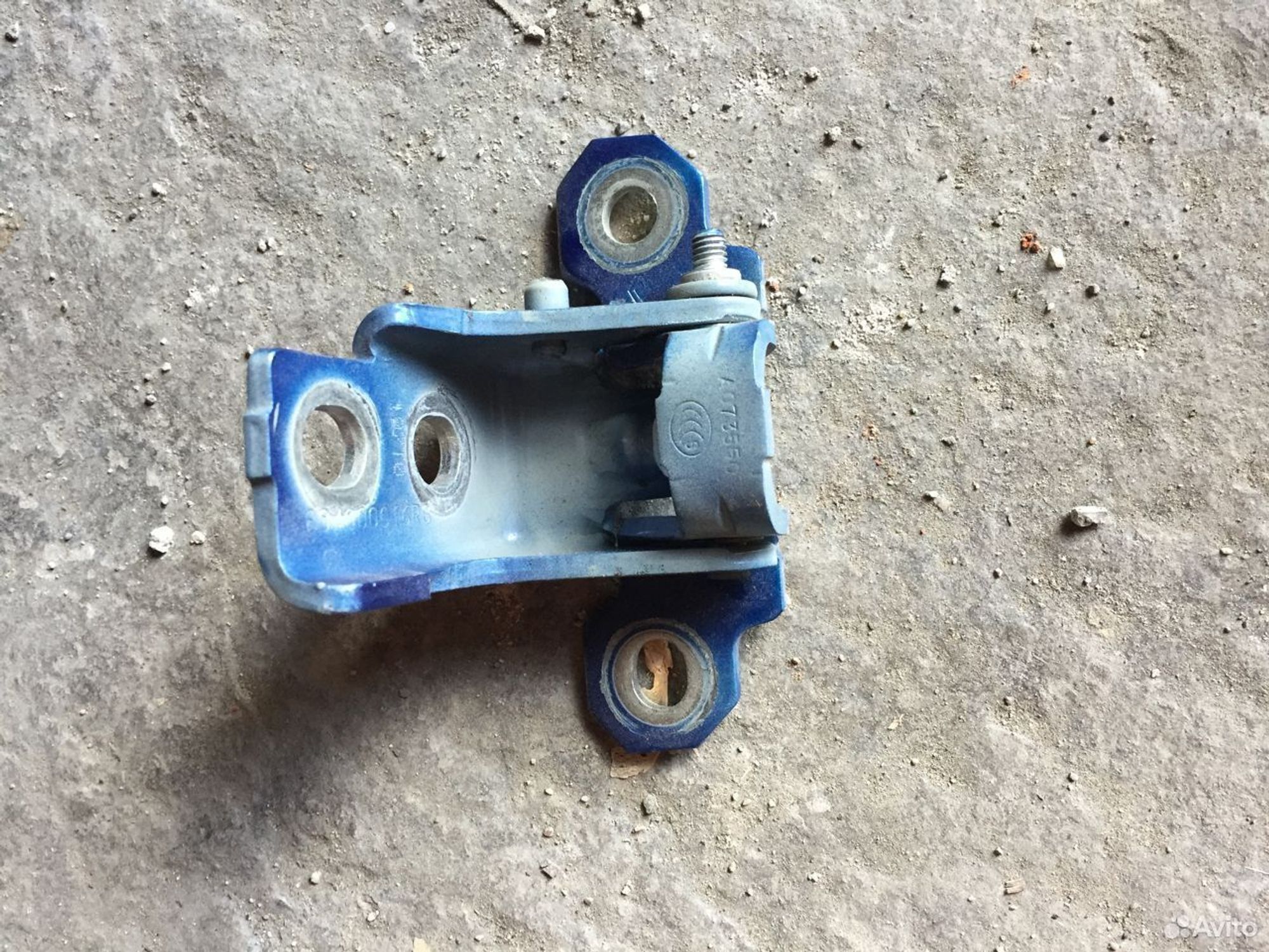 Петля передняя правая верхняя Рено Каптюр, 1000 рублей, Челябинск