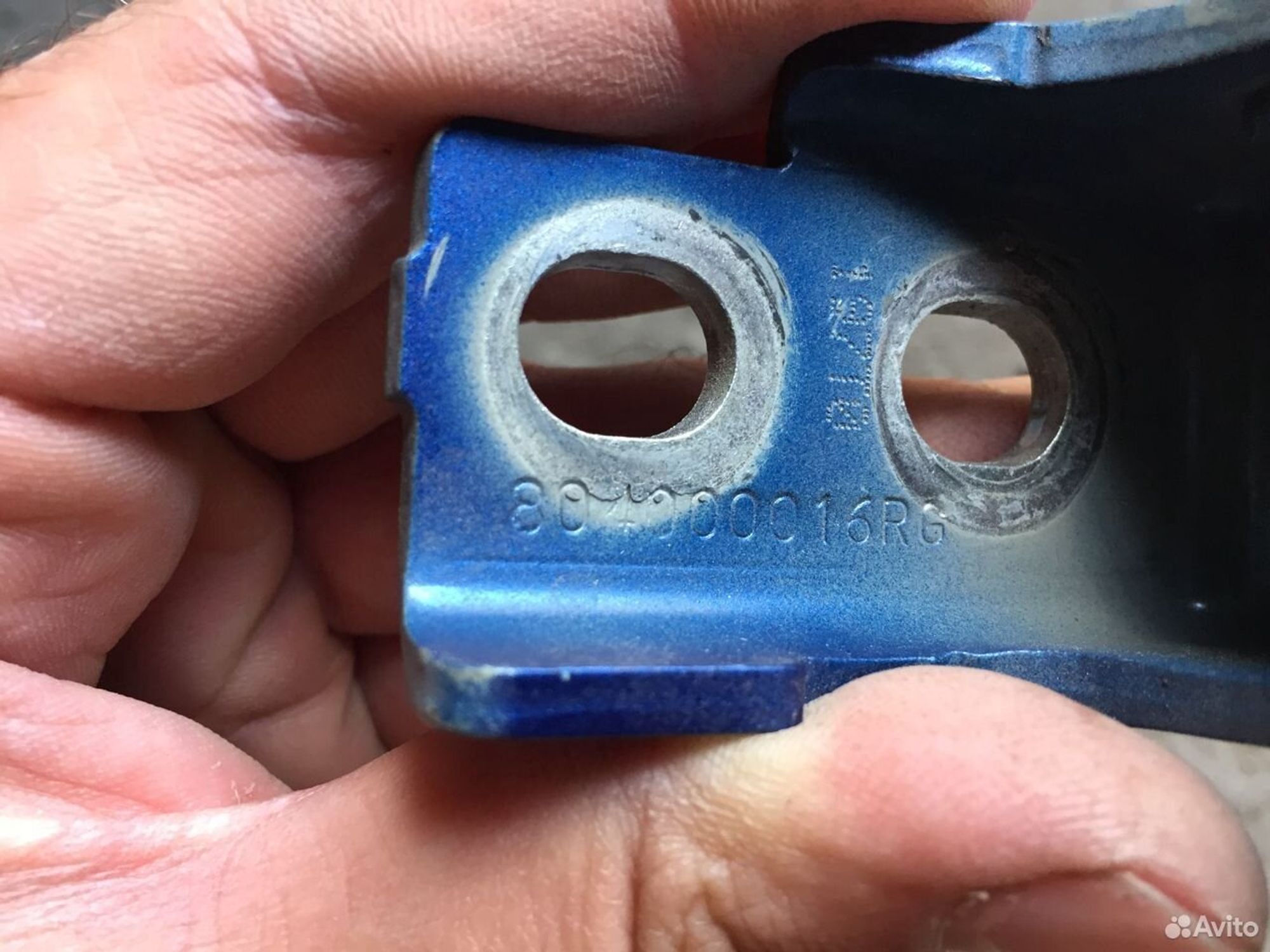 Петля передняя правая верхняя Рено Каптюр, 1000 рублей, Челябинск