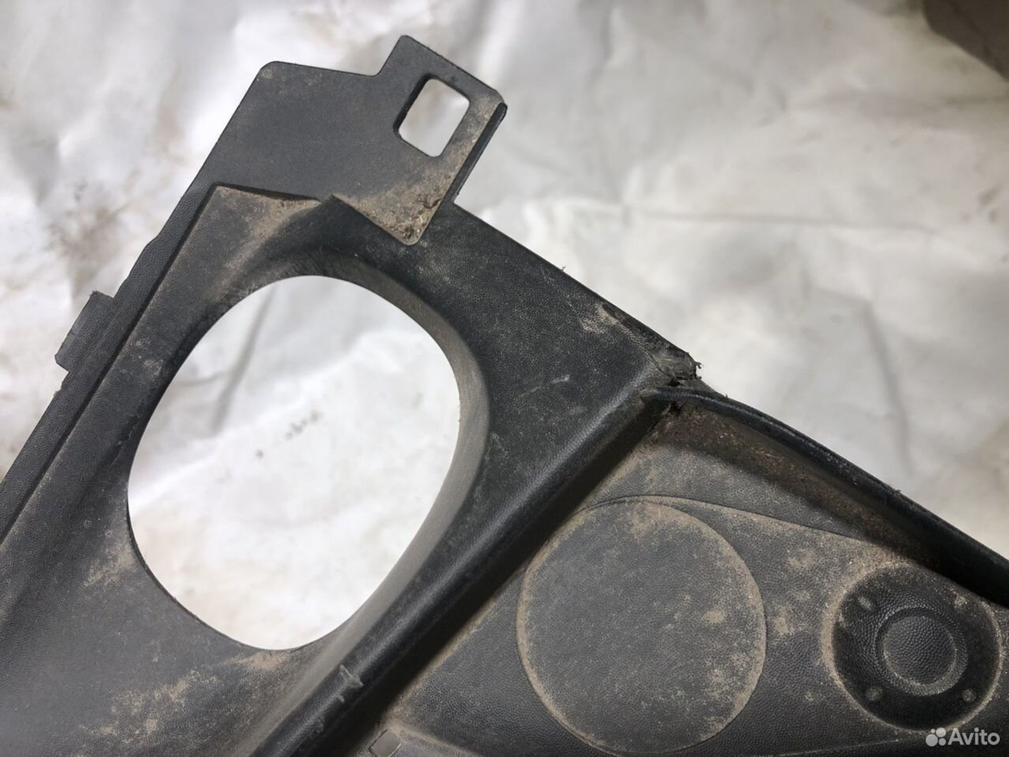 Жабо Рено Логан 2 2014-2023, 1000 рублей, Челябинск