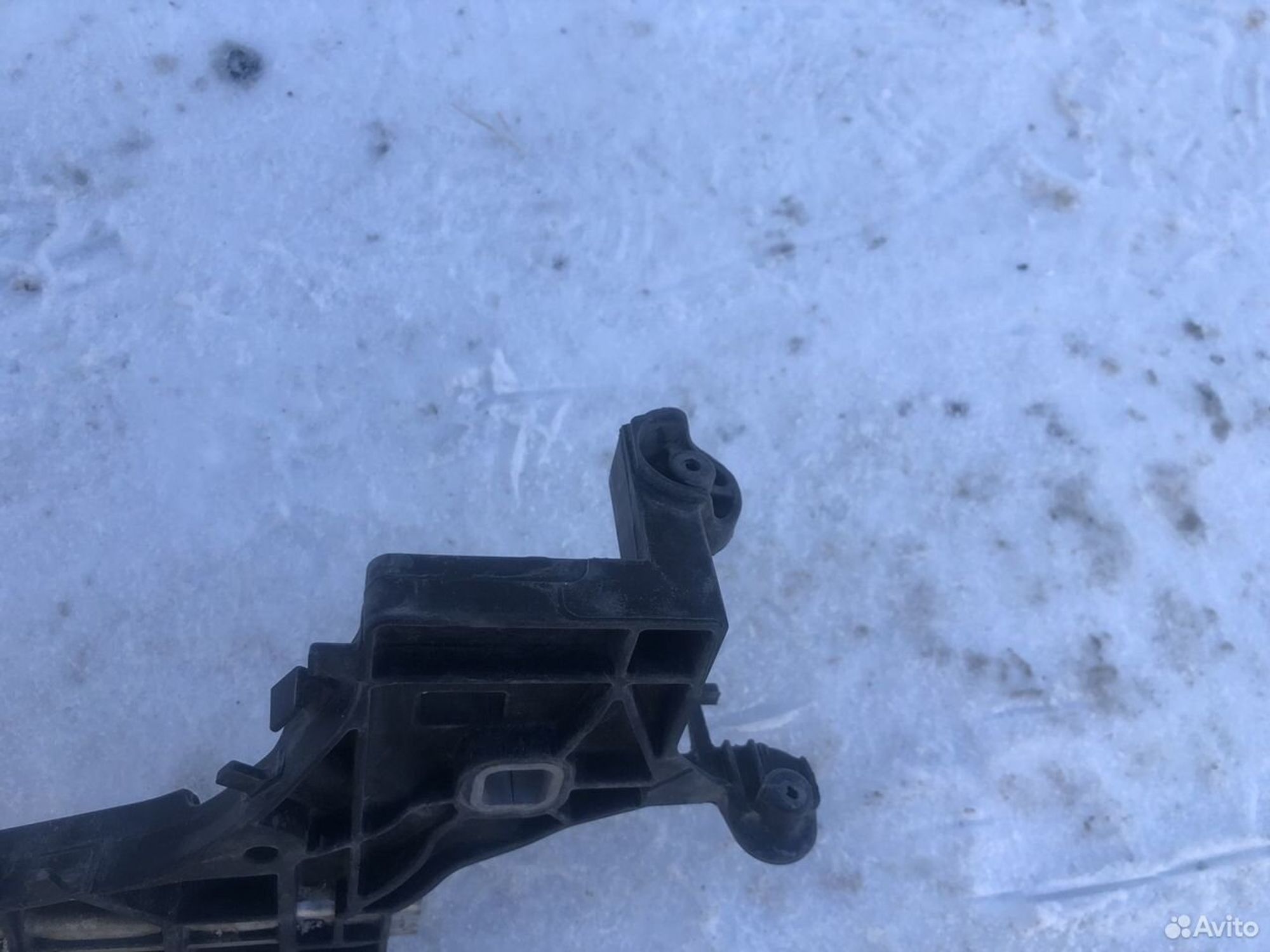 Кронштейн решетки радиатора Мерседес С W205, 1800 рублей, Челябинск