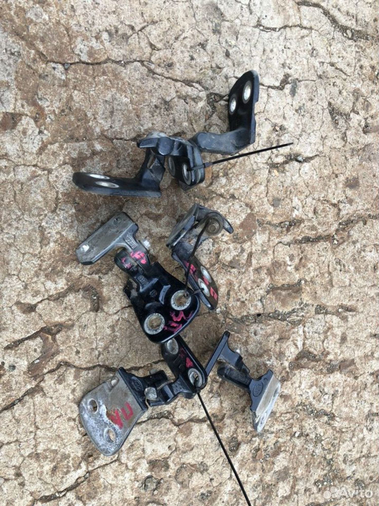 Петли двери Лэнд Ровер Дискавери 3, 1500 рублей, Челябинск