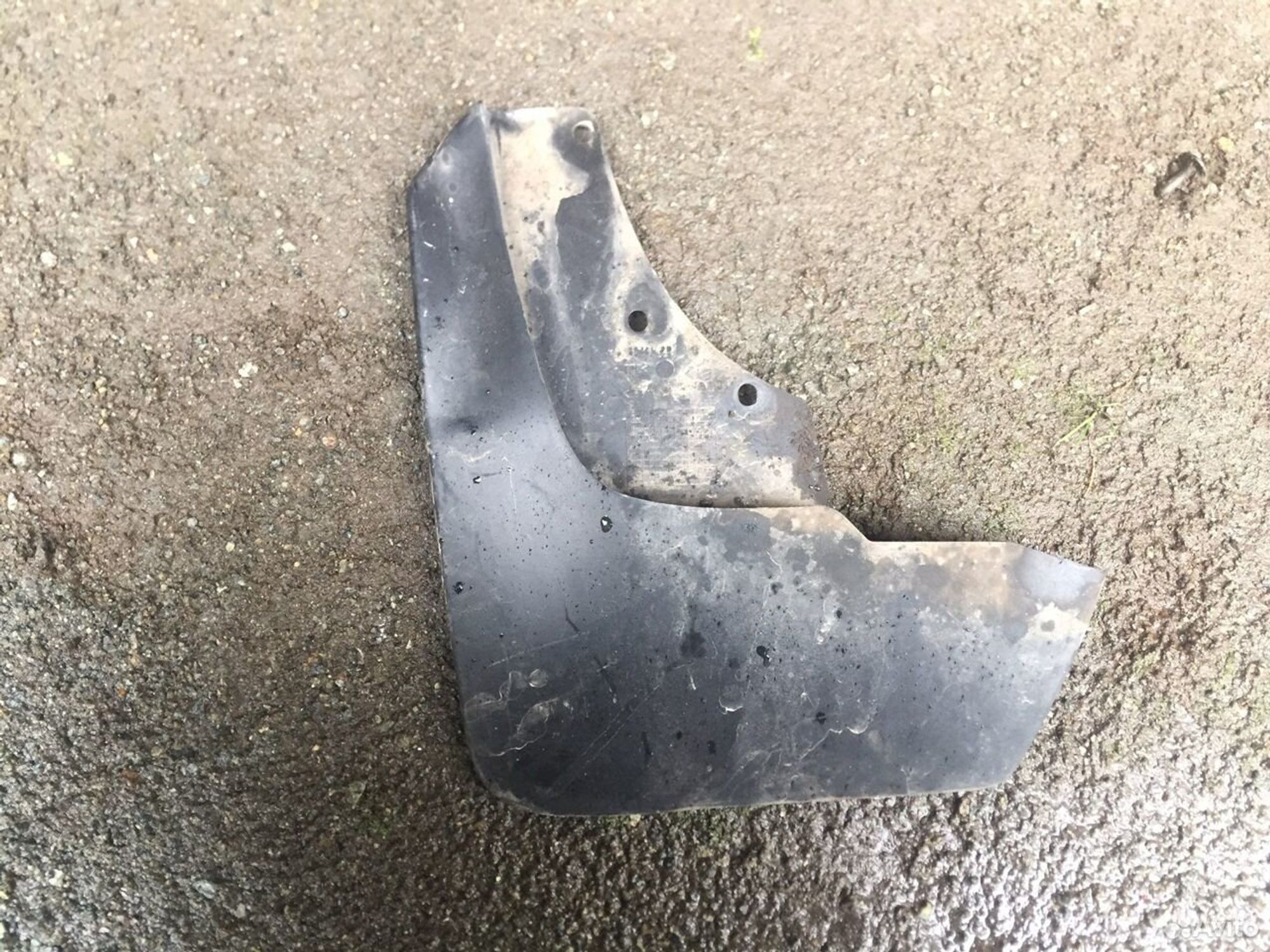 Брызговик передний левый Рено Дастер, 900 рублей, Челябинск