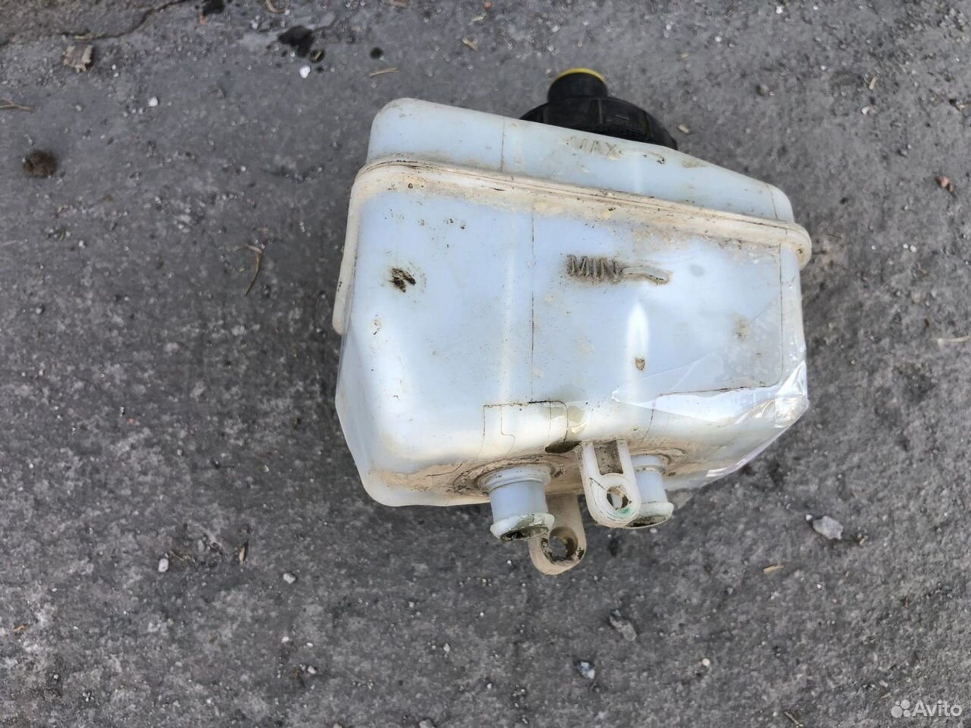 Бачок тормозной жидкости Рено Дастер (под МКПП), 900 рублей, Челябинск