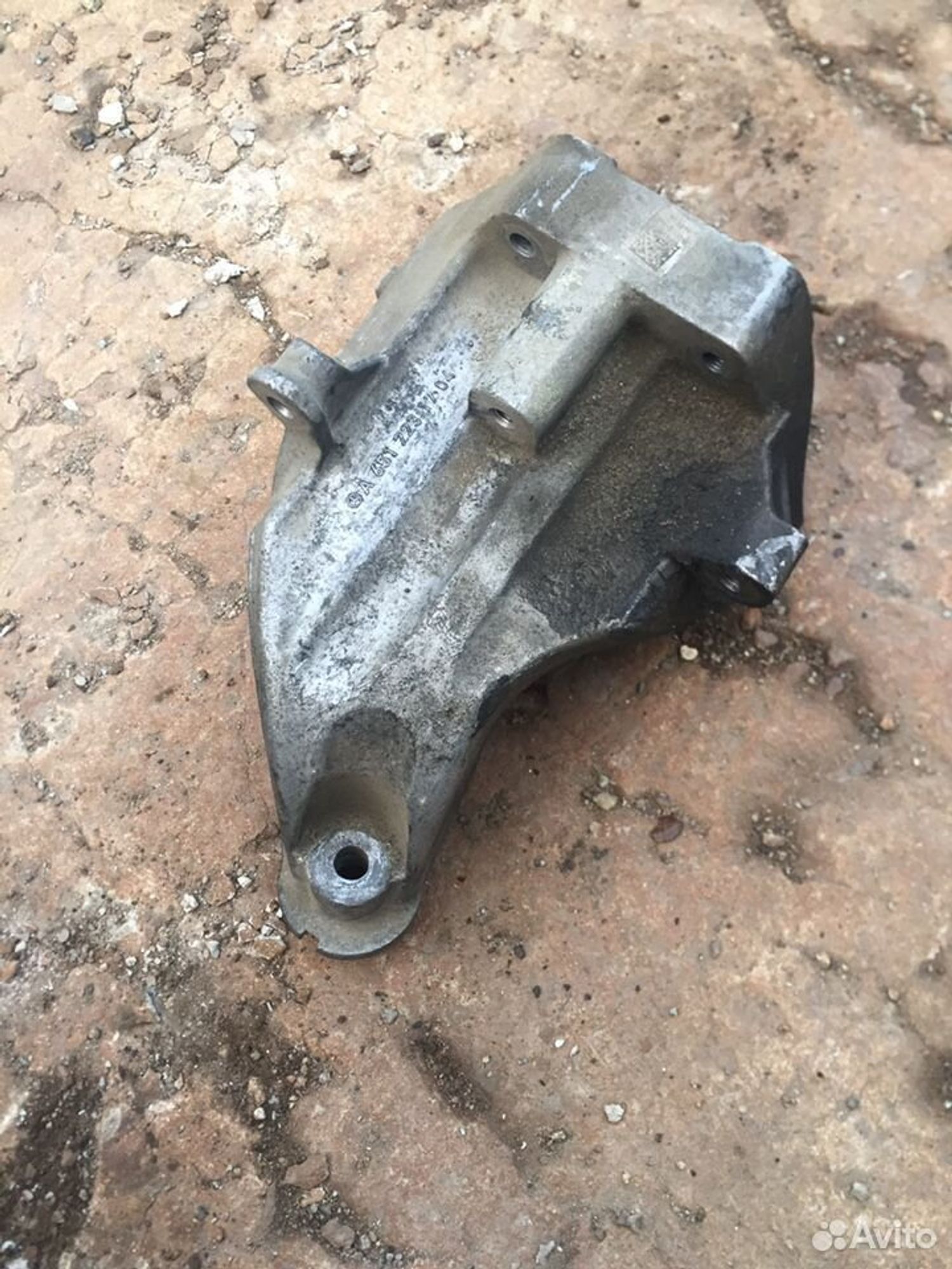 Кронштейн опоры двигателя Мерседес Спринтер w906, 2000 рублей, Челябинск