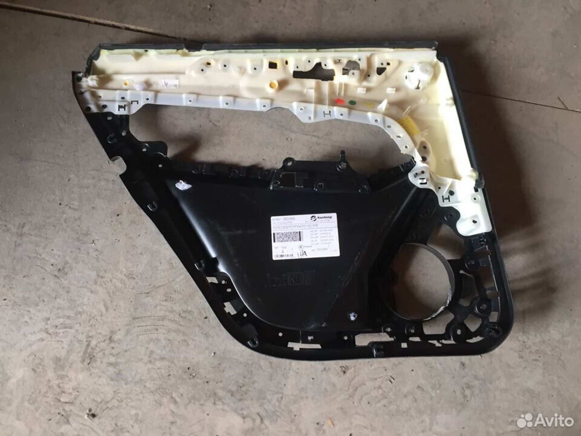 Обивка двери задней правой Mercedes GLS, 5000 рублей, Челябинск