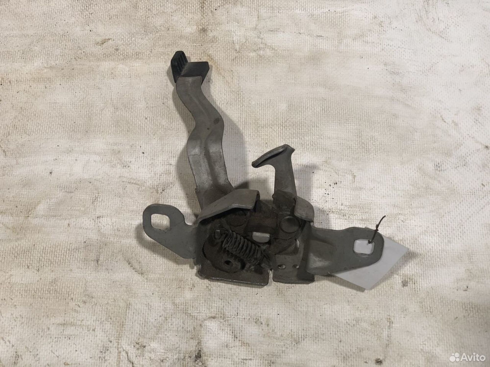 Замок капота Renault Kaptur 16-23, 2000 рублей, Челябинск